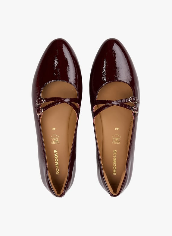 Ballerina's met glanzende gespen van leer | Rood by SCHMOOVE Ballerina's met glanzende gespen van leer Rood
