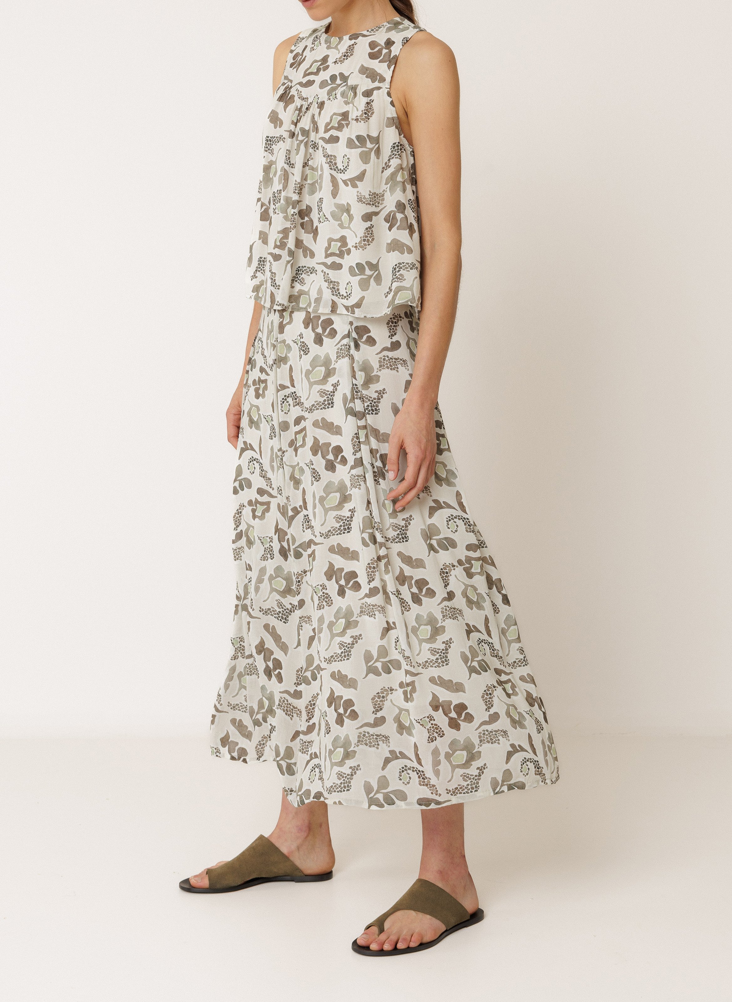 Mouwloze ruime top met print INDI & COLD Kaki