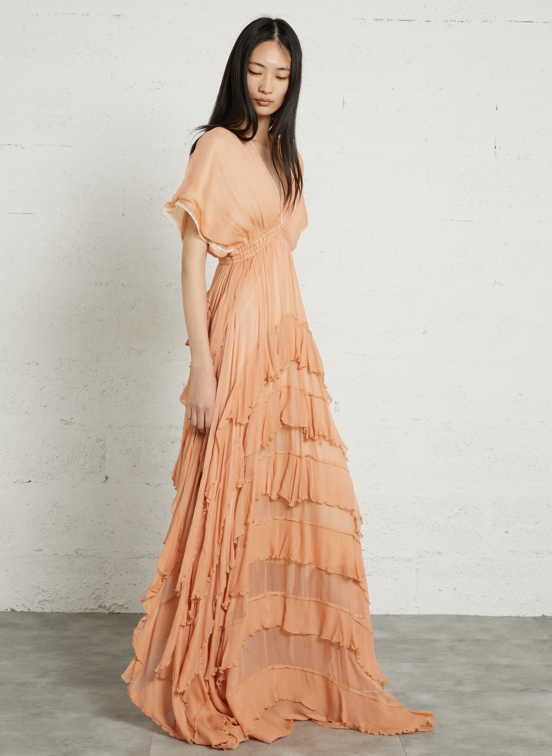 Langes Kleid mit V-Ausschnitt und Volants MES DEMOISELLES Beige