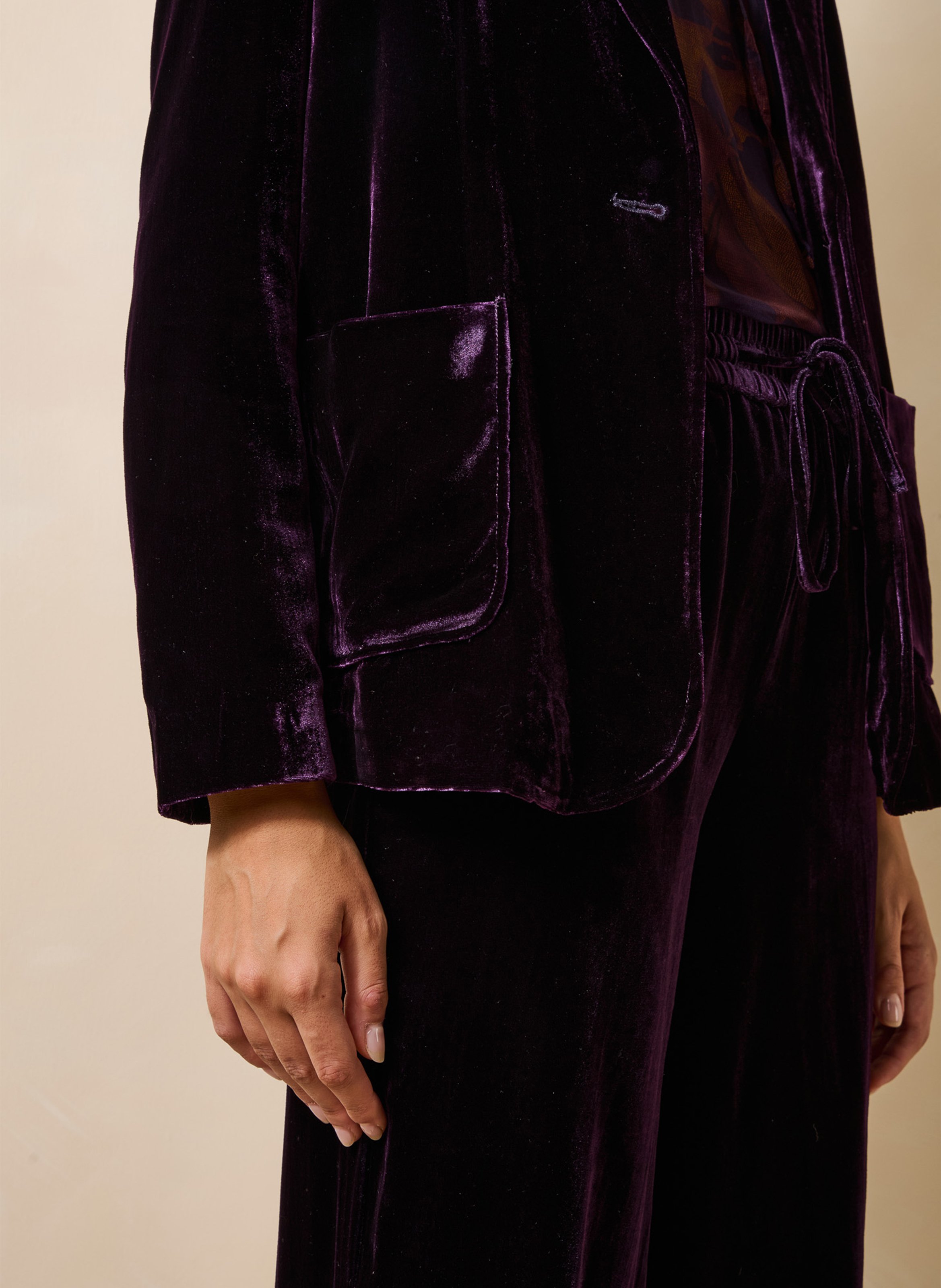 Fitted velvet jacket with tailored collar LA FEE MARABOUTEE Purple