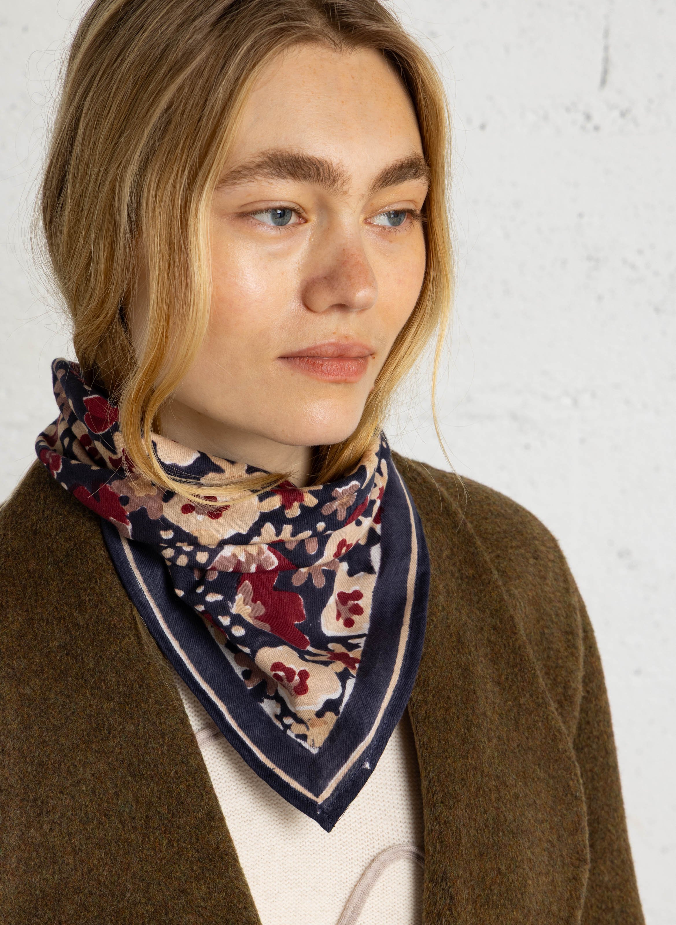 Square cotton scarf with floral print APACHES COLLECTIONS Multicolored