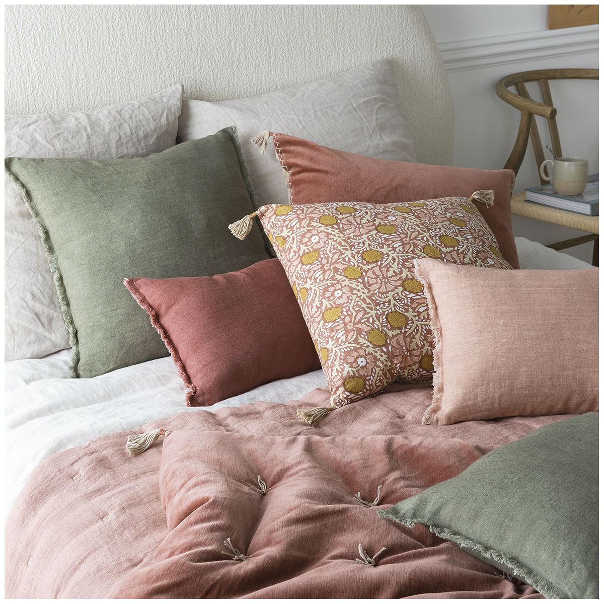 Chloé washed linen cushion cover - Celadon - 50 x 50 cm BLANC D'IVOIRE Red