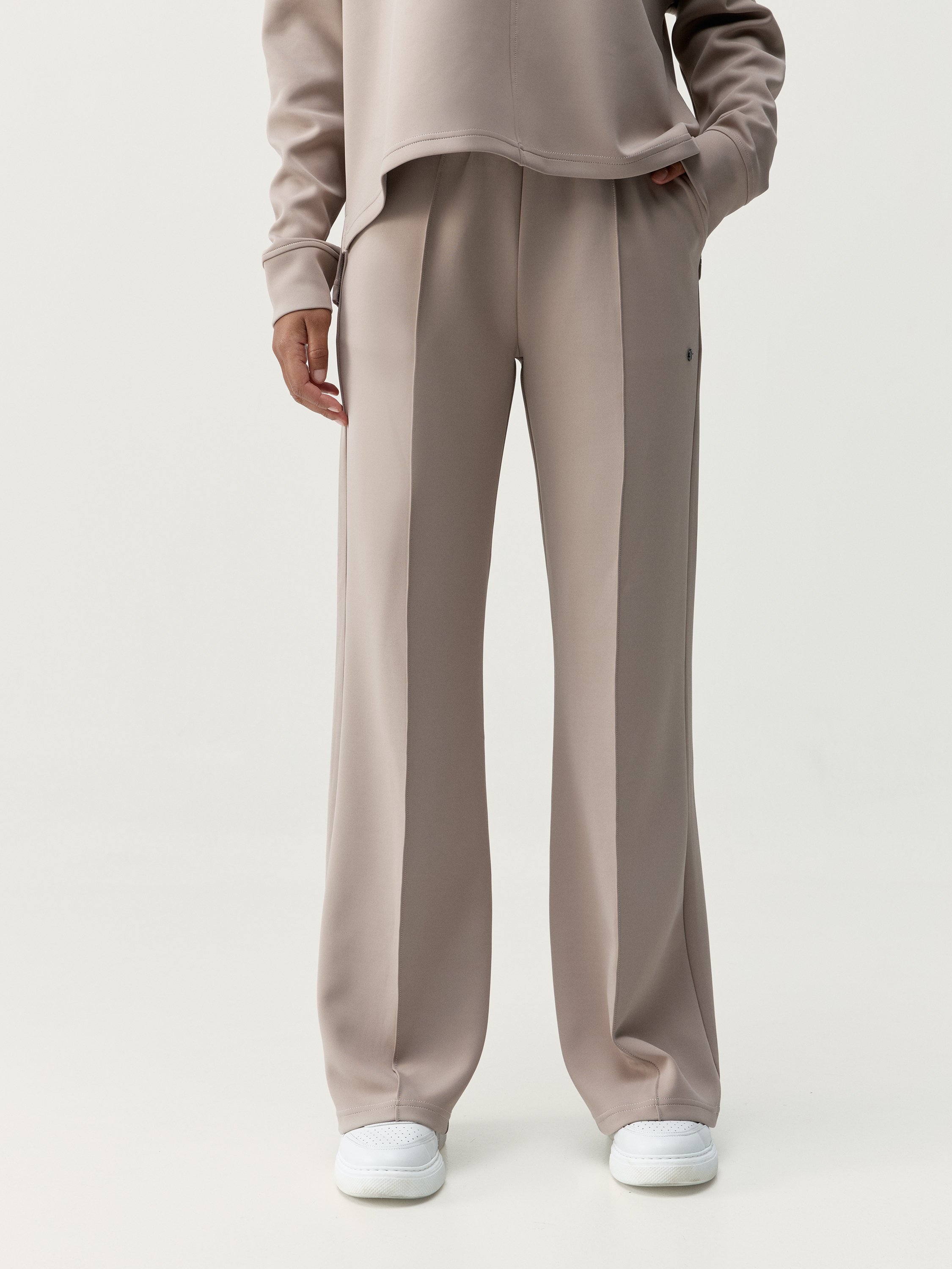 Comfortable sports pants BORN LIVING YOGA Brown