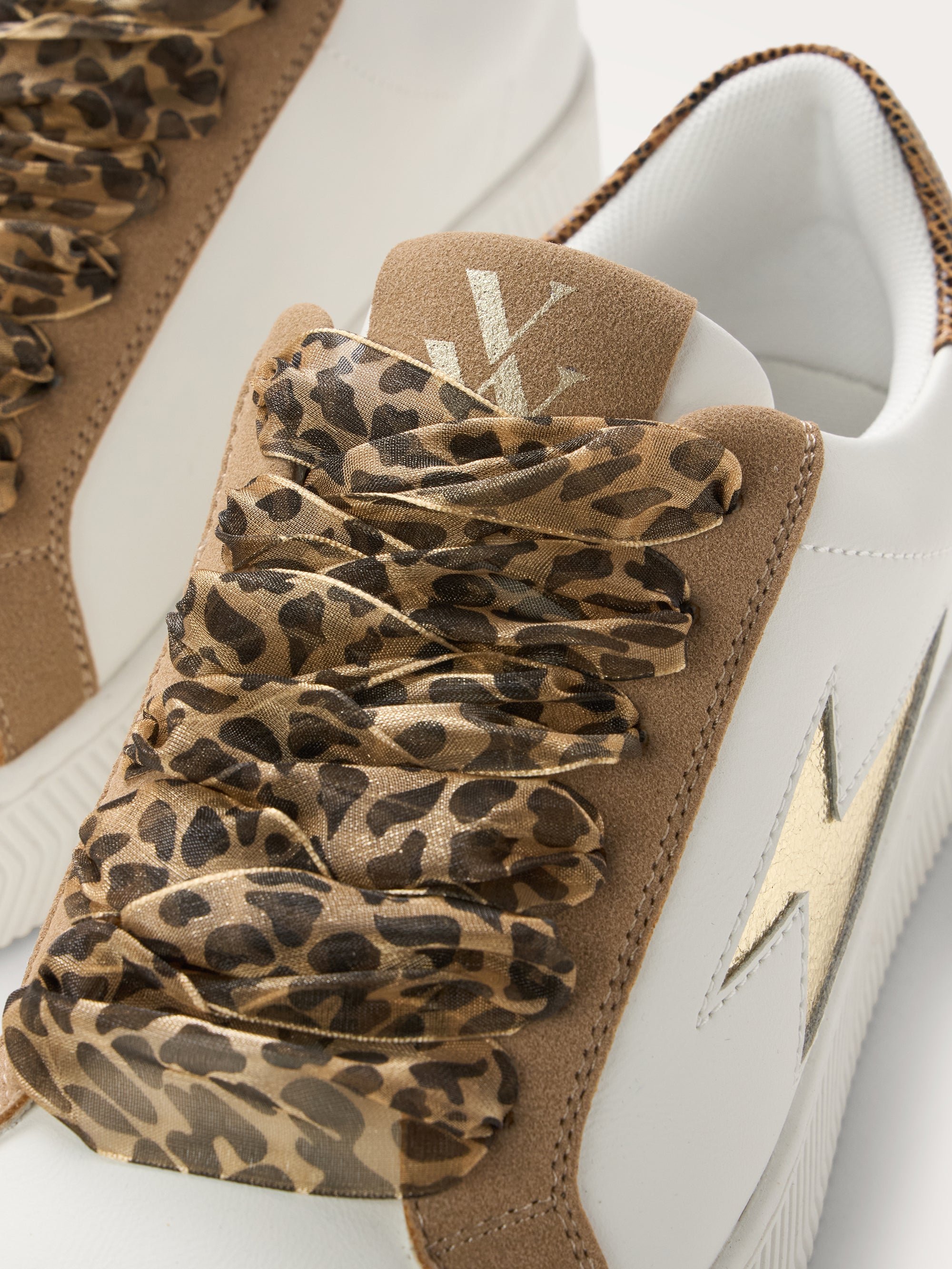 Baskets basses à lacets léopard VANESSA WU Marron