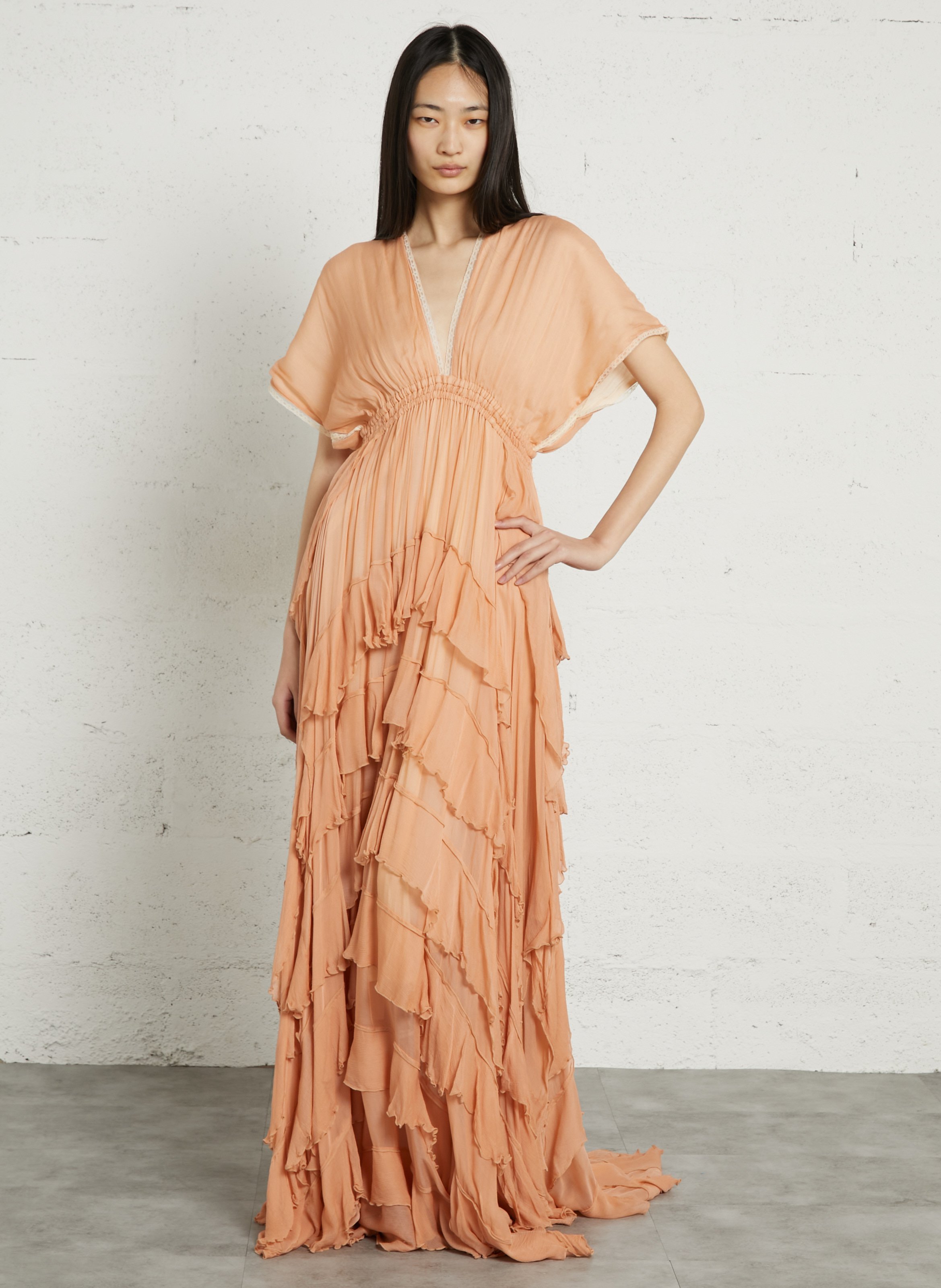 Langes Kleid mit V-Ausschnitt und Volants MES DEMOISELLES Beige