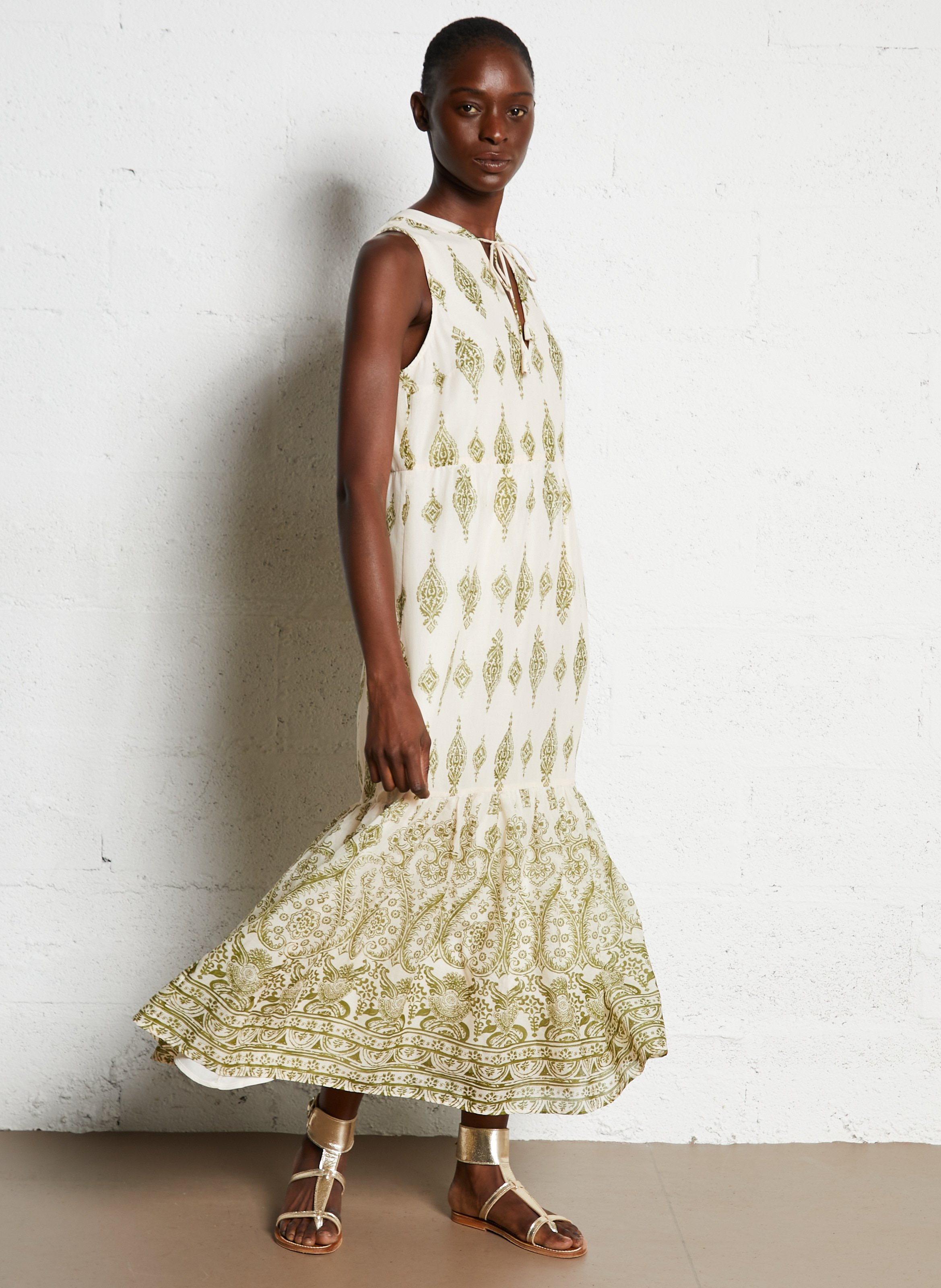 Printed sleeveless midi dress with a loose fit MAISON 123 Green