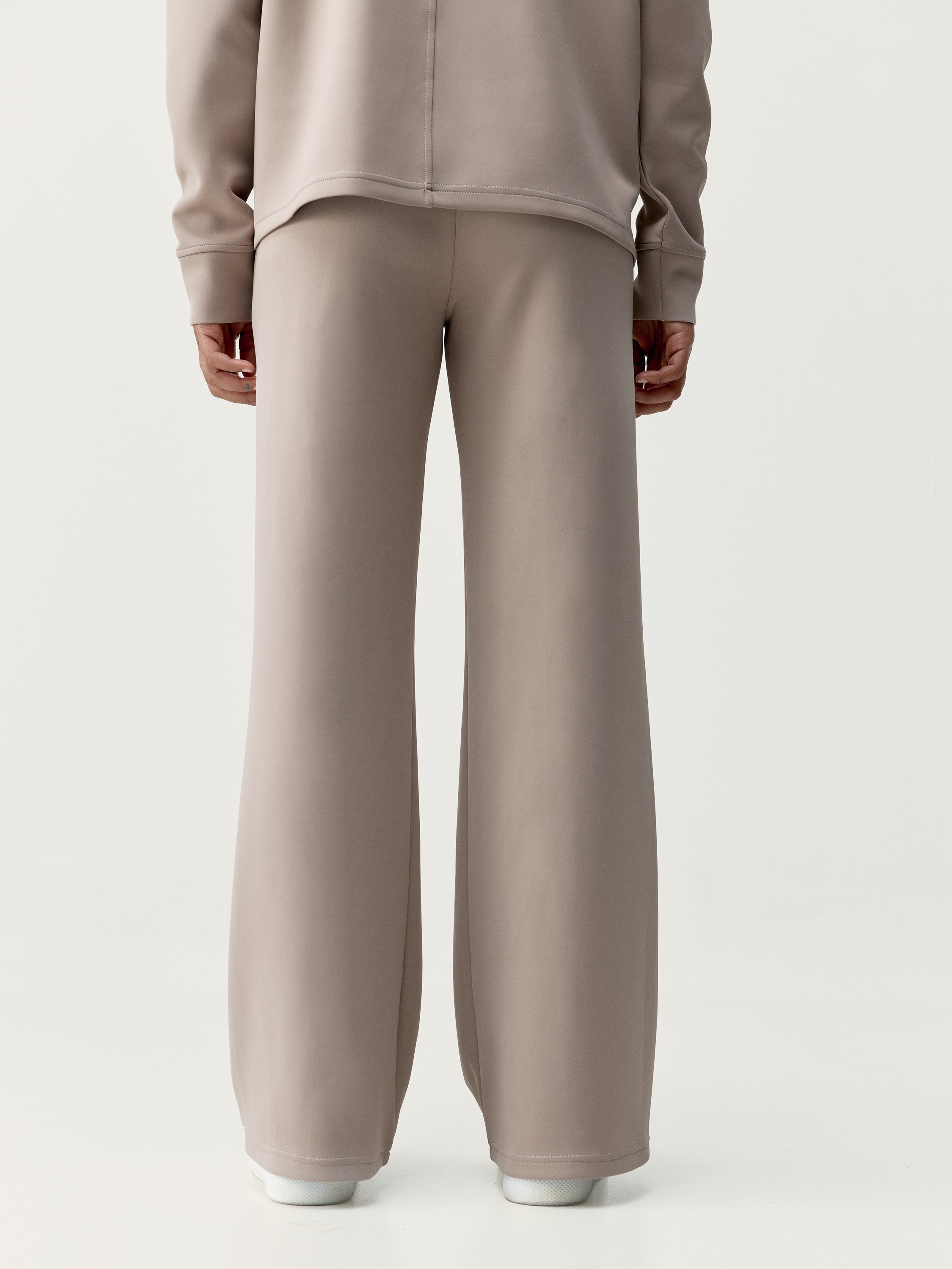 Comfortable sports pants BORN LIVING YOGA Brown