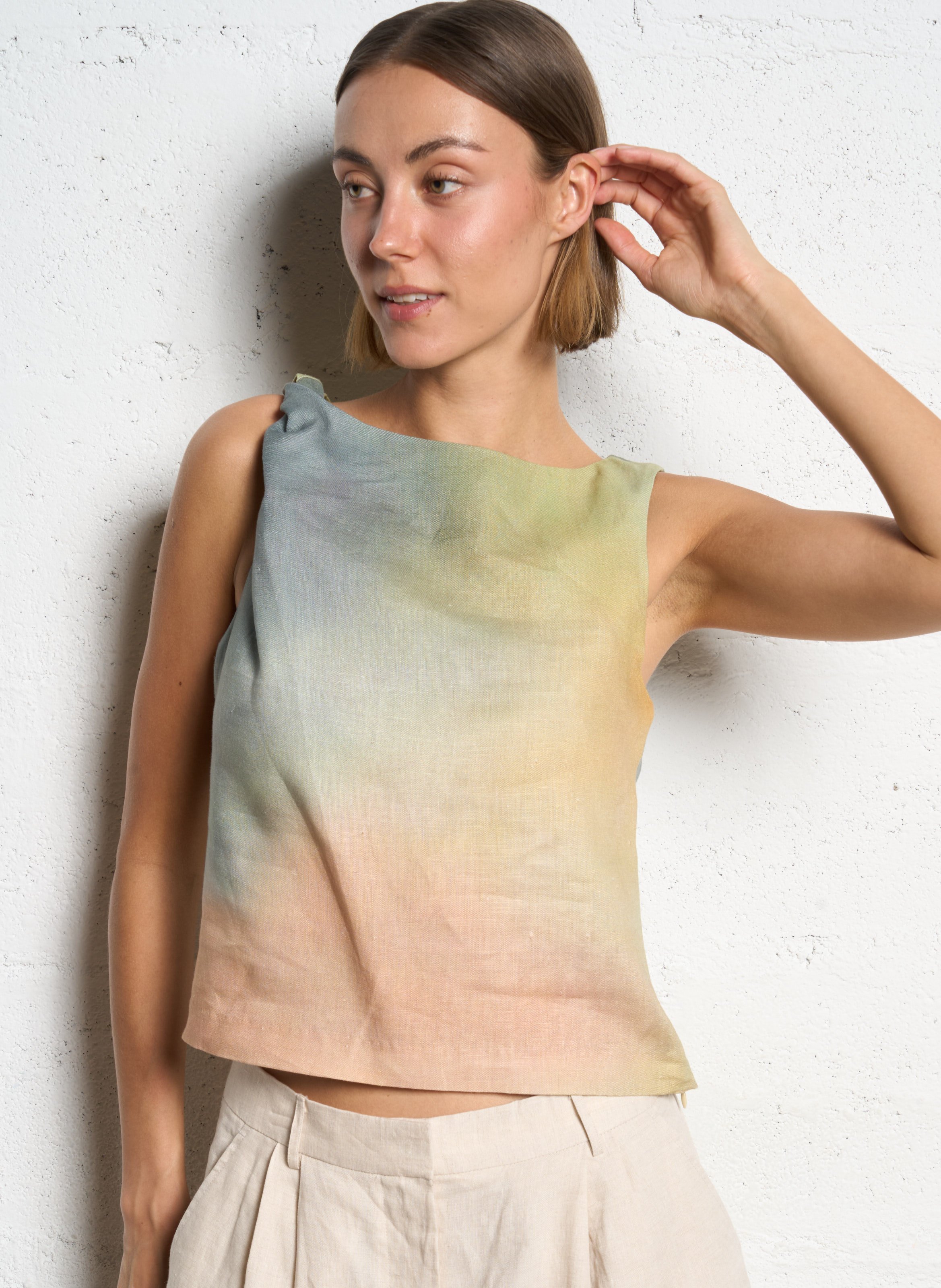 Round neck linen top STAUD Blue