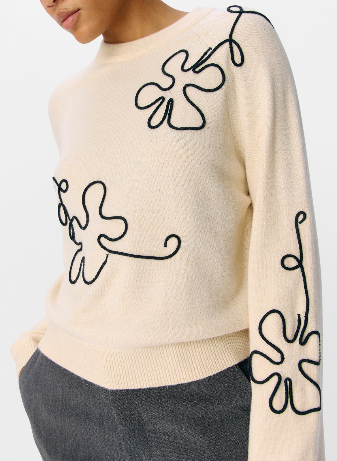 Trui met ronde hals en borduursel OBJECT Beige