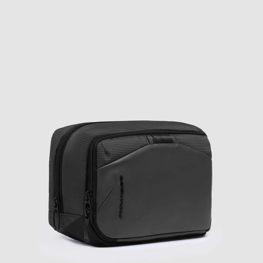 Toiletry bag PIQUADRO Black