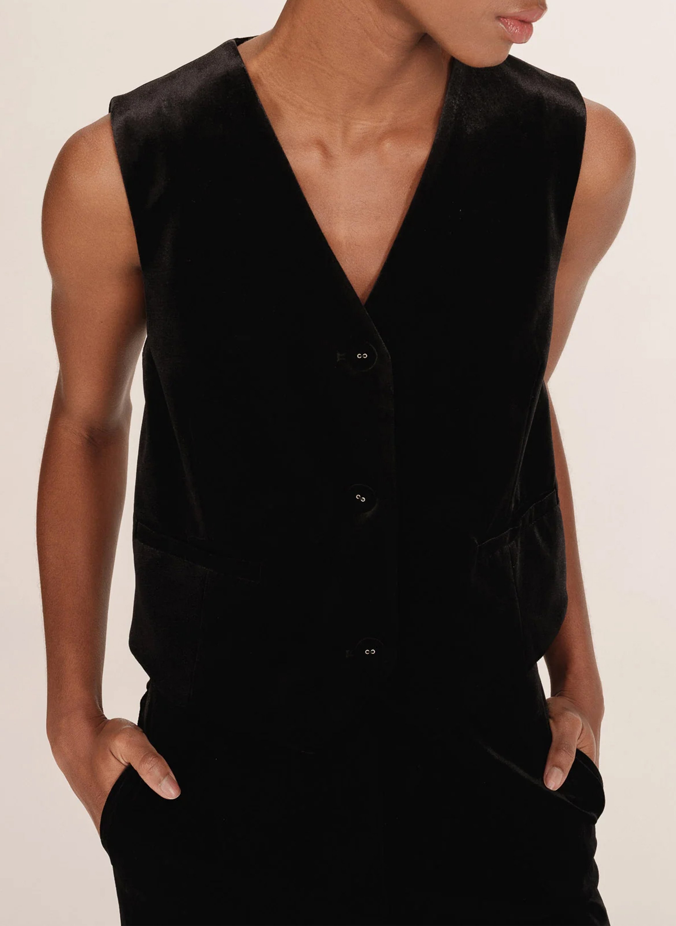 Sleeveless velvet vest GRACE ET MILA Black