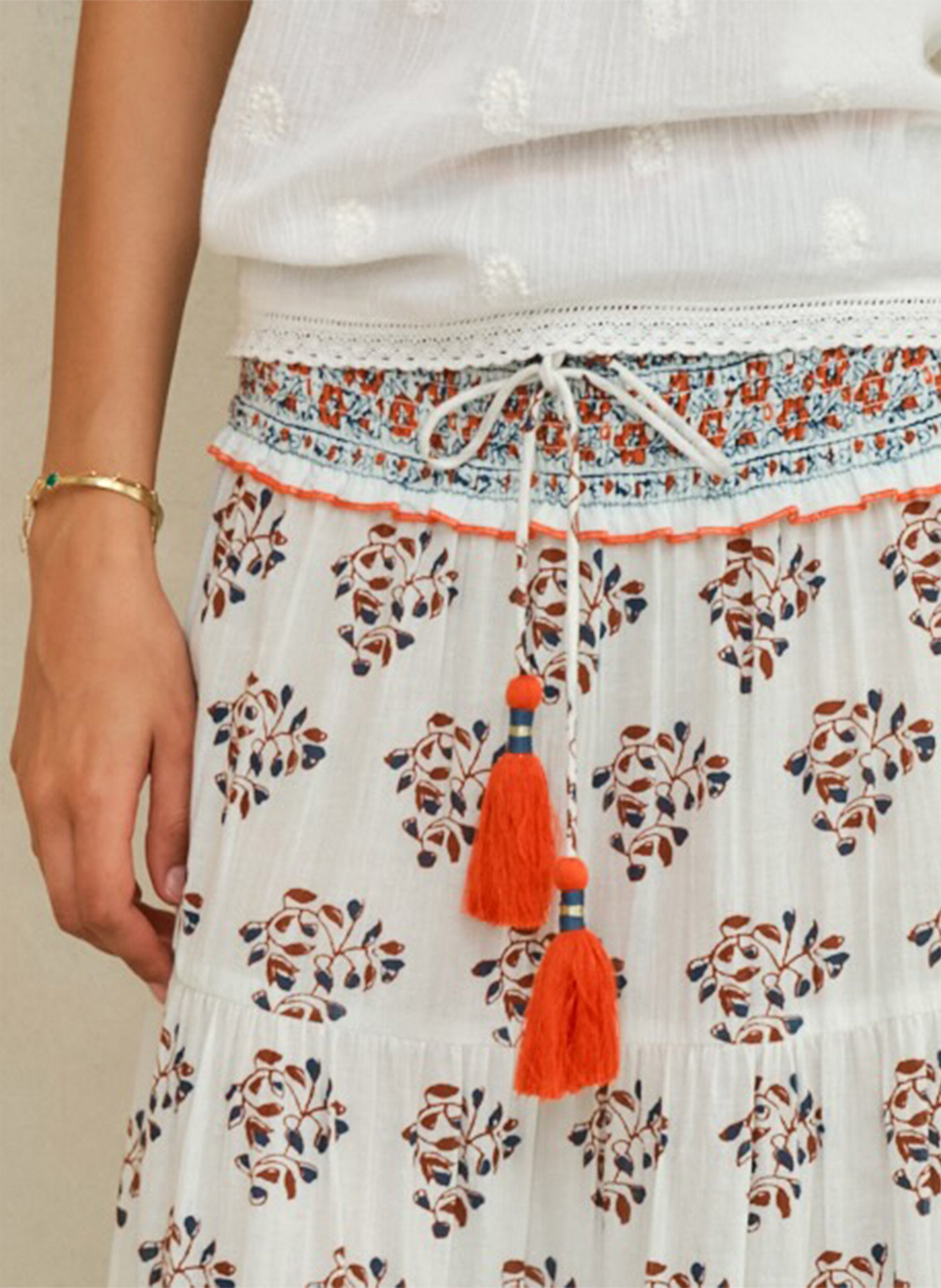 Long floral print skirt M.A.B.E White