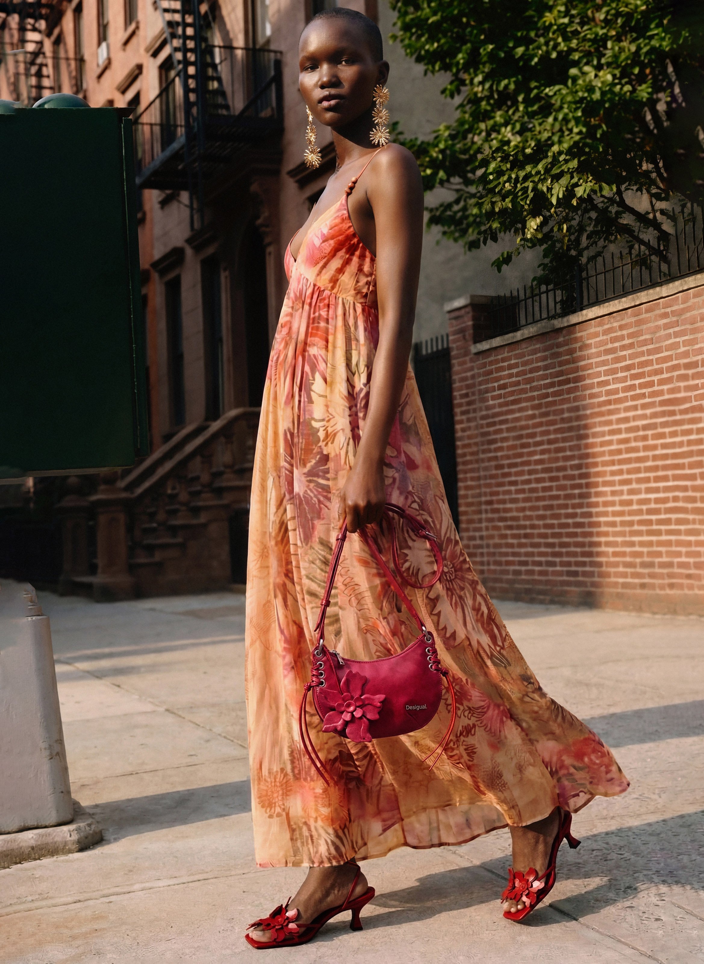 Robe ample imprimée col V DESIGUAL Rouge