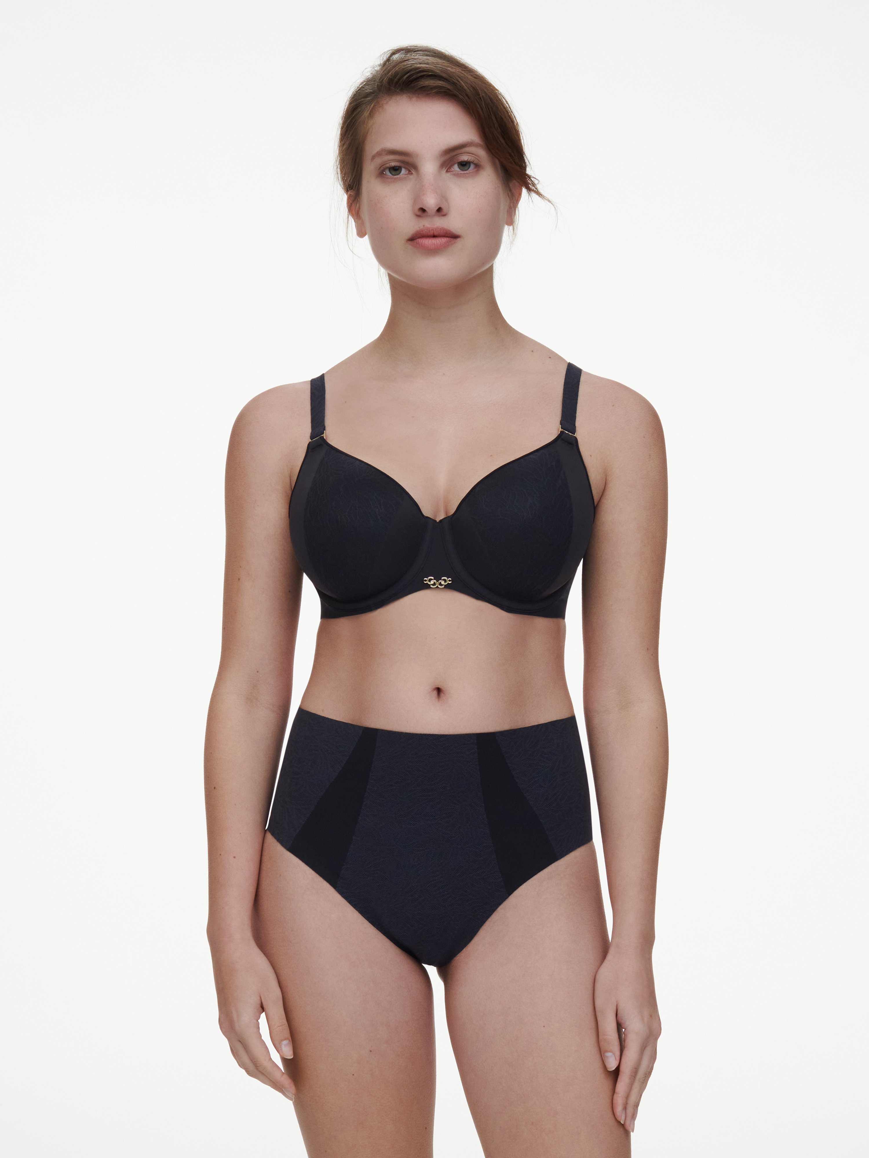 Molded lace spacer full coverage bra CHANTELLE Black