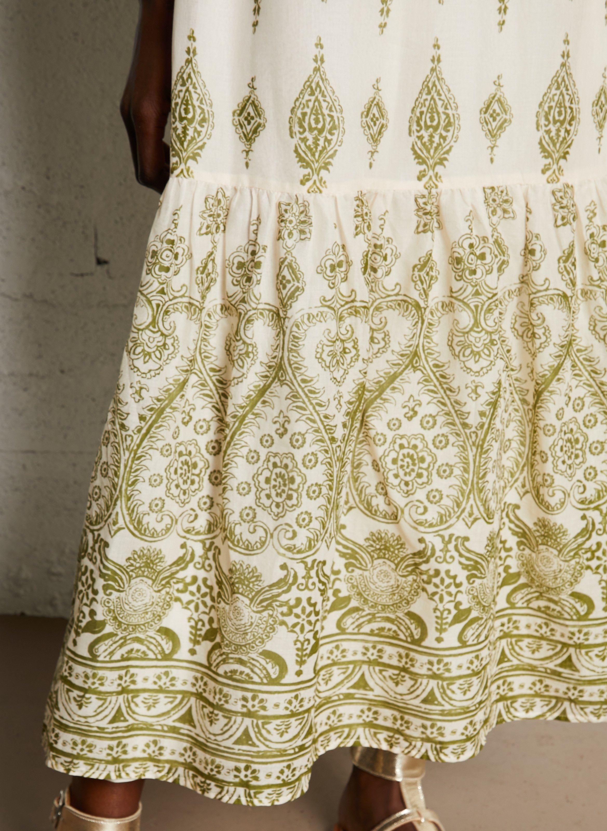 Printed sleeveless midi dress with a loose fit MAISON 123 Green