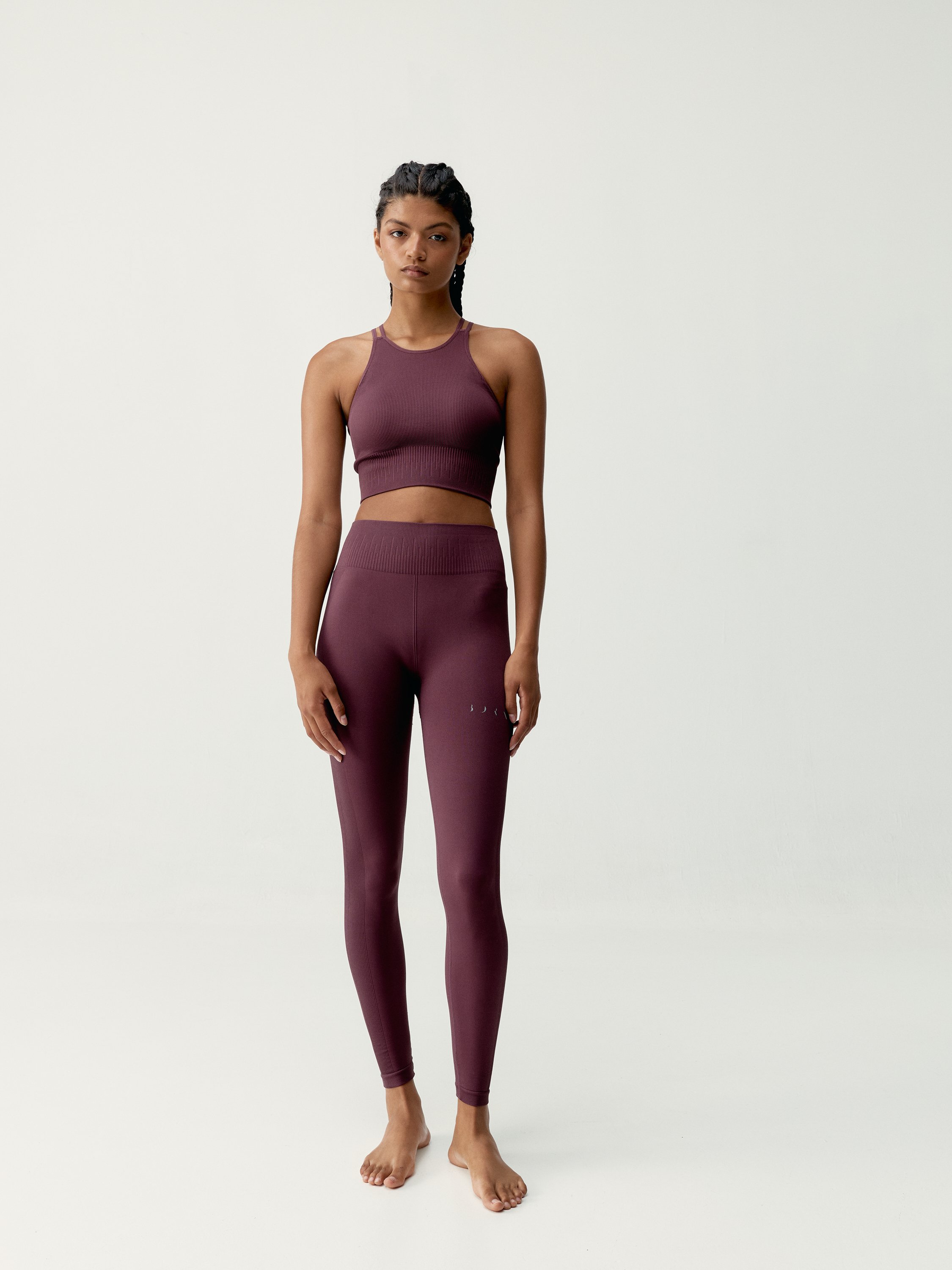 Seamless medium support sports bra BORN LIVING YOGA Red