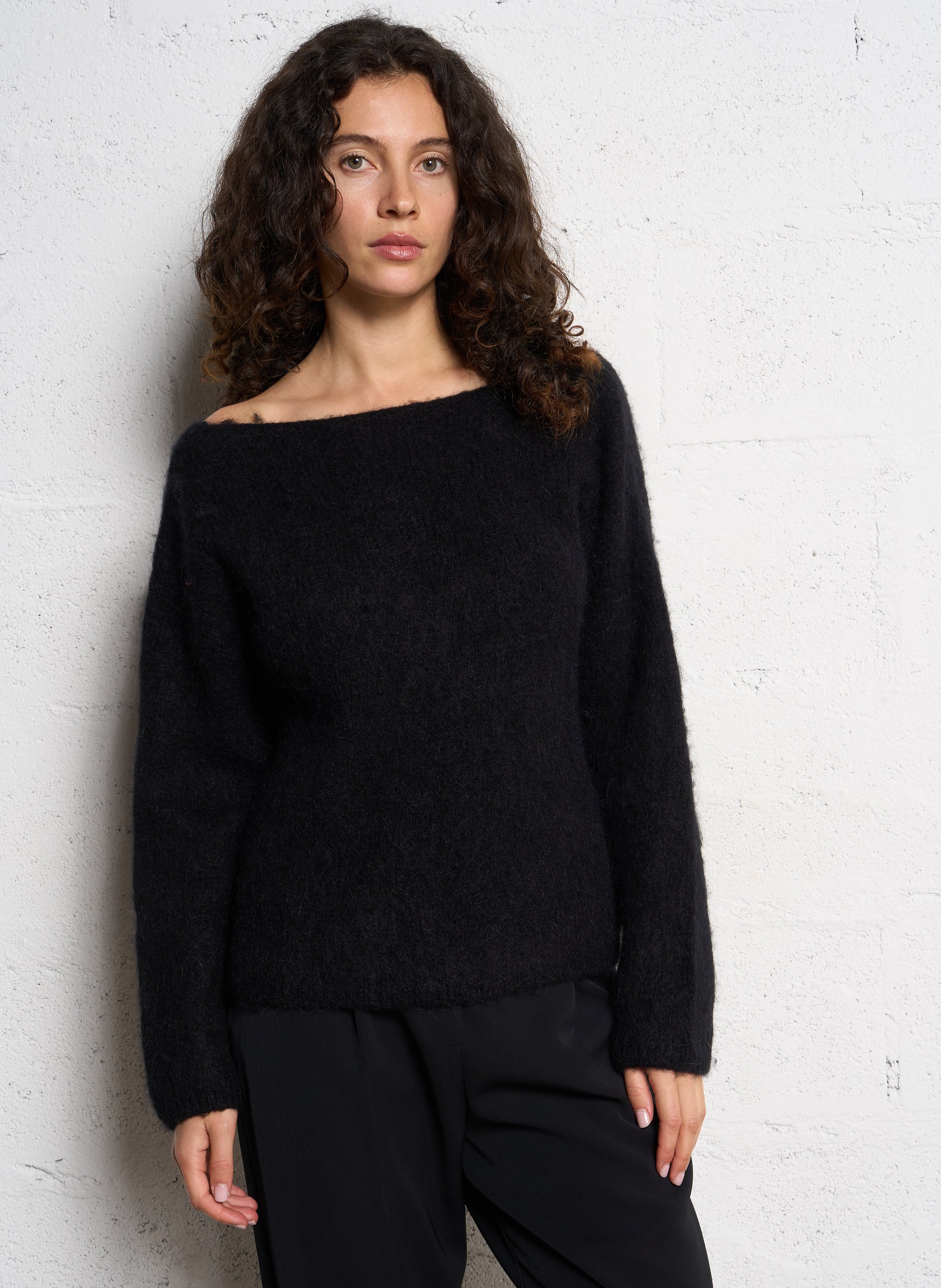 Pull ample col rond en maille mélangée PLEASE Noir