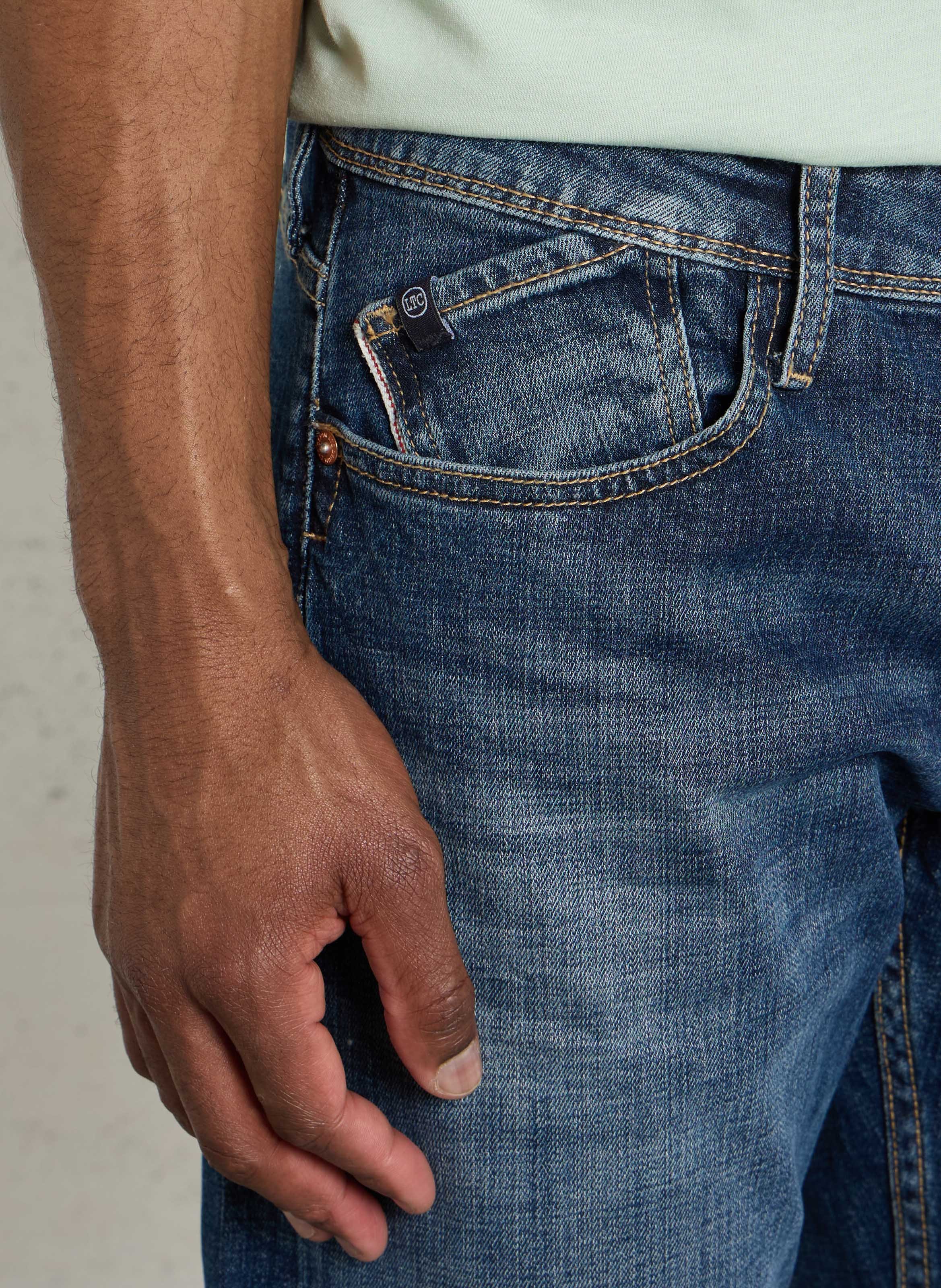 Gerade geschnittene Jeans aus Baumwoll-Mix LE TEMPS DES CERISES Blau