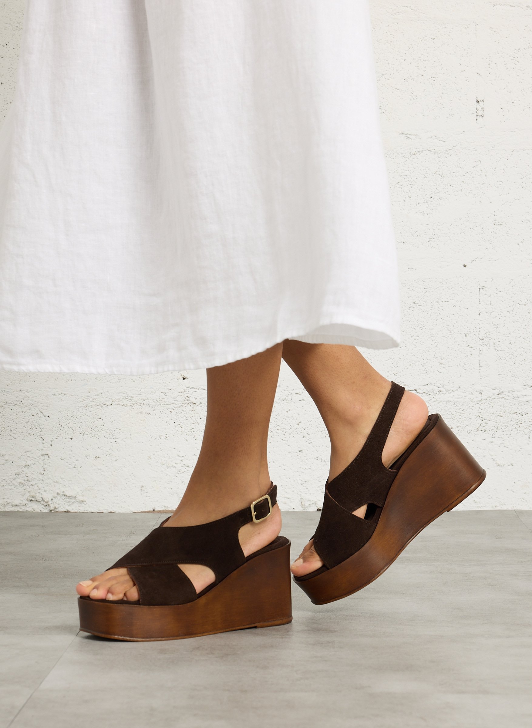 Sandales compensées en cuir MELLOW YELLOW Marron