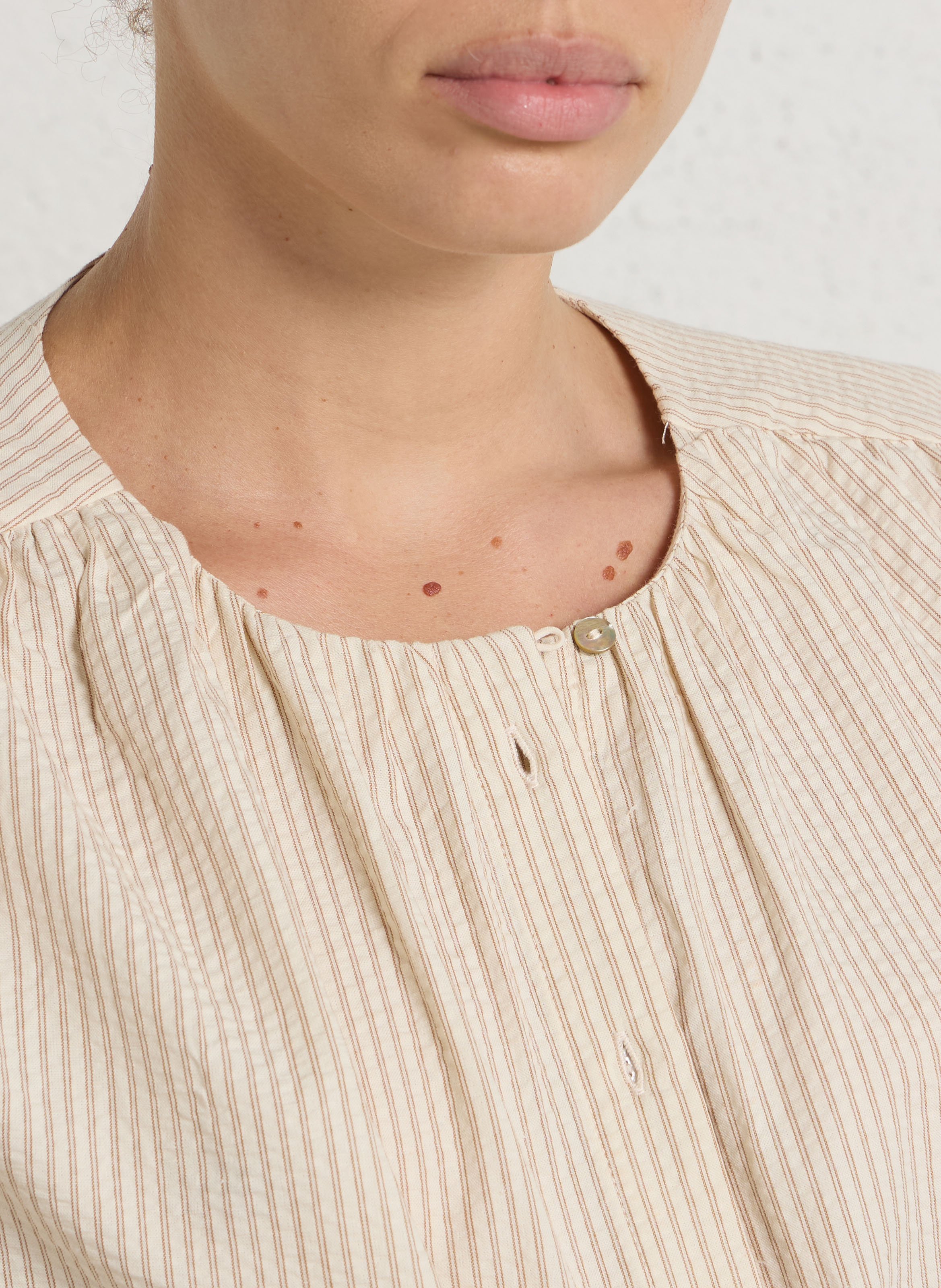 Blouse à col rond rayée en coton JC SOPHIE Marron