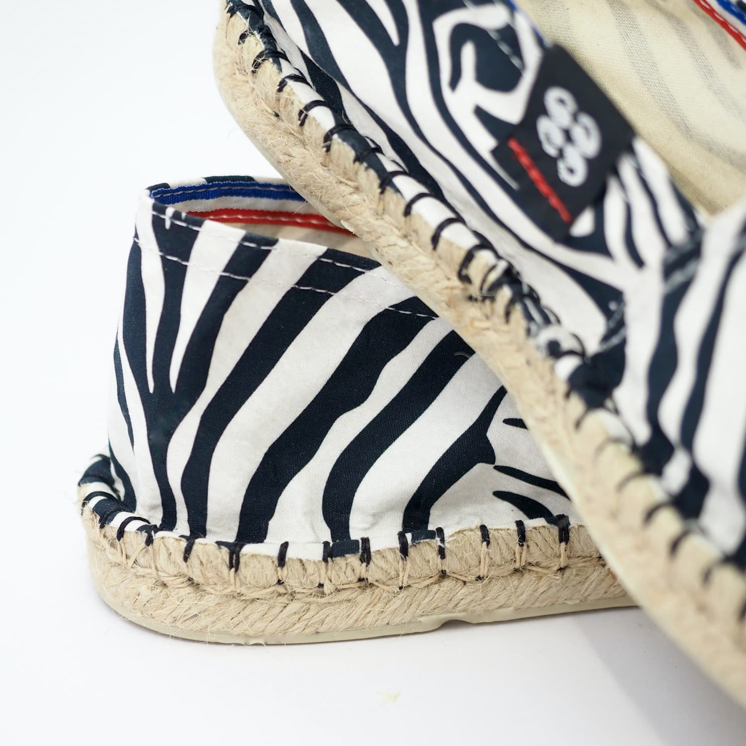 Printed espadrilles ART OF SOULE Black