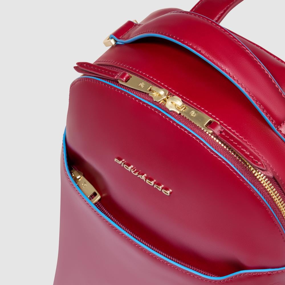 Leather backpack PIQUADRO Red