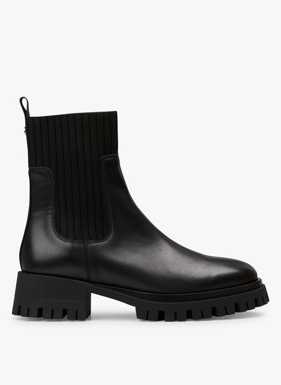 Slip-on smooth leather boots | Black by MELLOW YELLOW Slip-on smooth leather boots Black