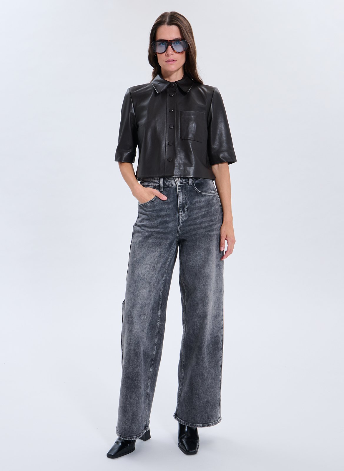 Short button-up leather shirt ZAPA