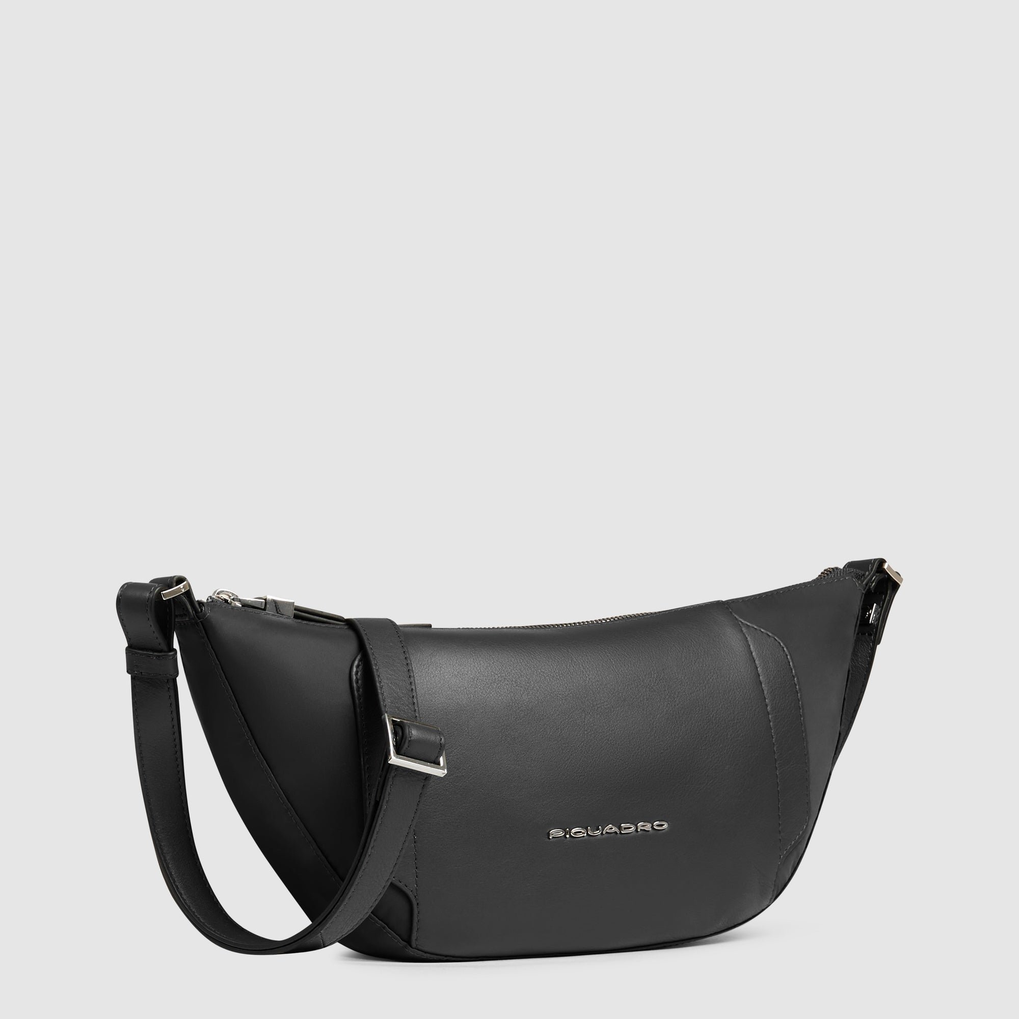 Women's waist bag made of recycled fabric and leather PIQUADRO Black