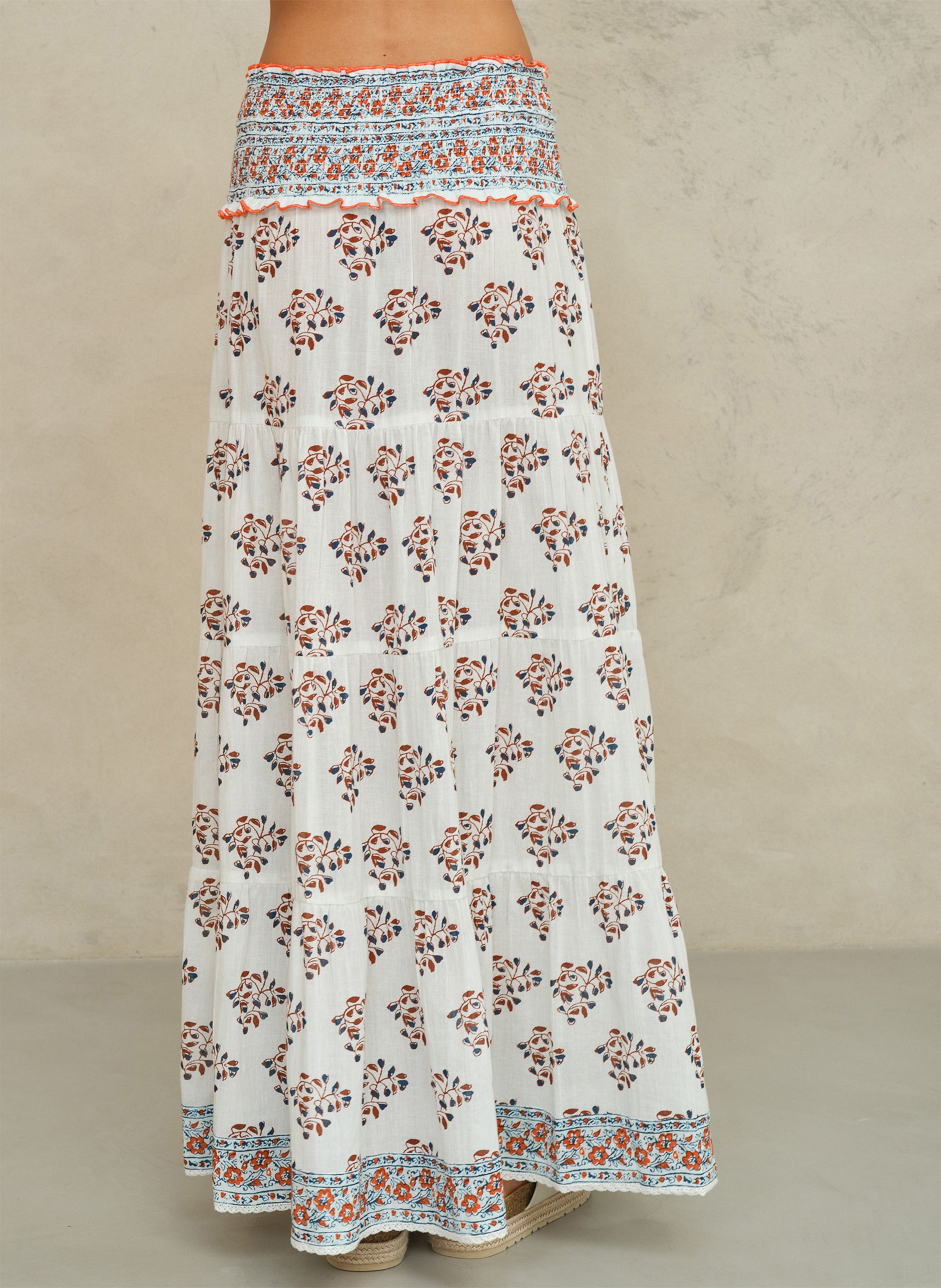 Long floral print skirt M.A.B.E White