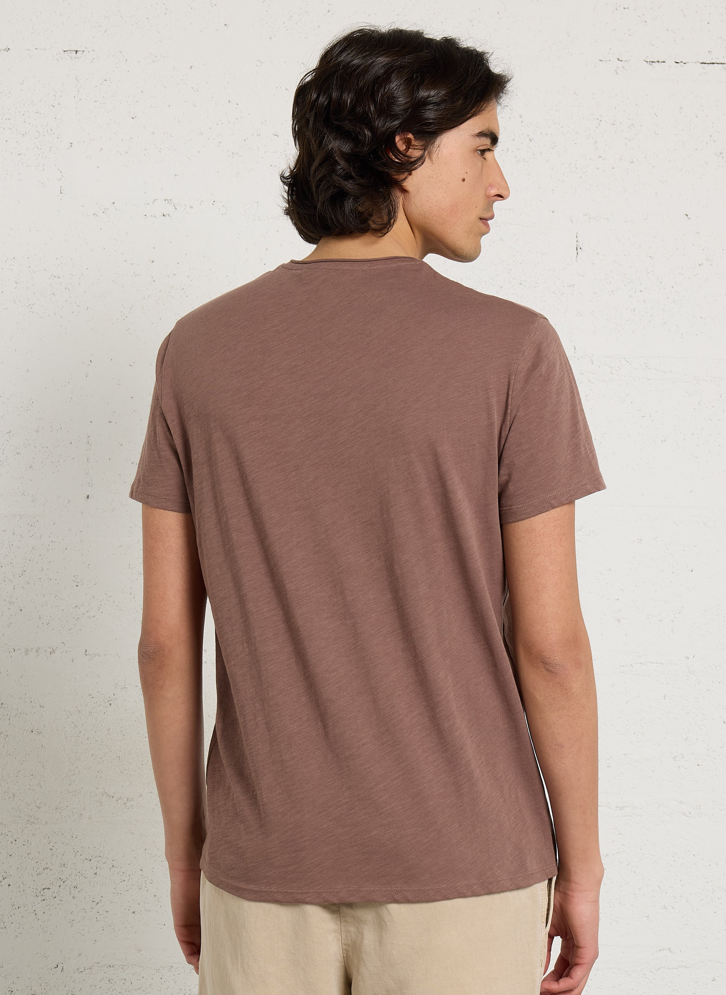 Gerade geschnittenes Baumwoll-T-Shirt mit V-Ausschnitt IKKS Braun