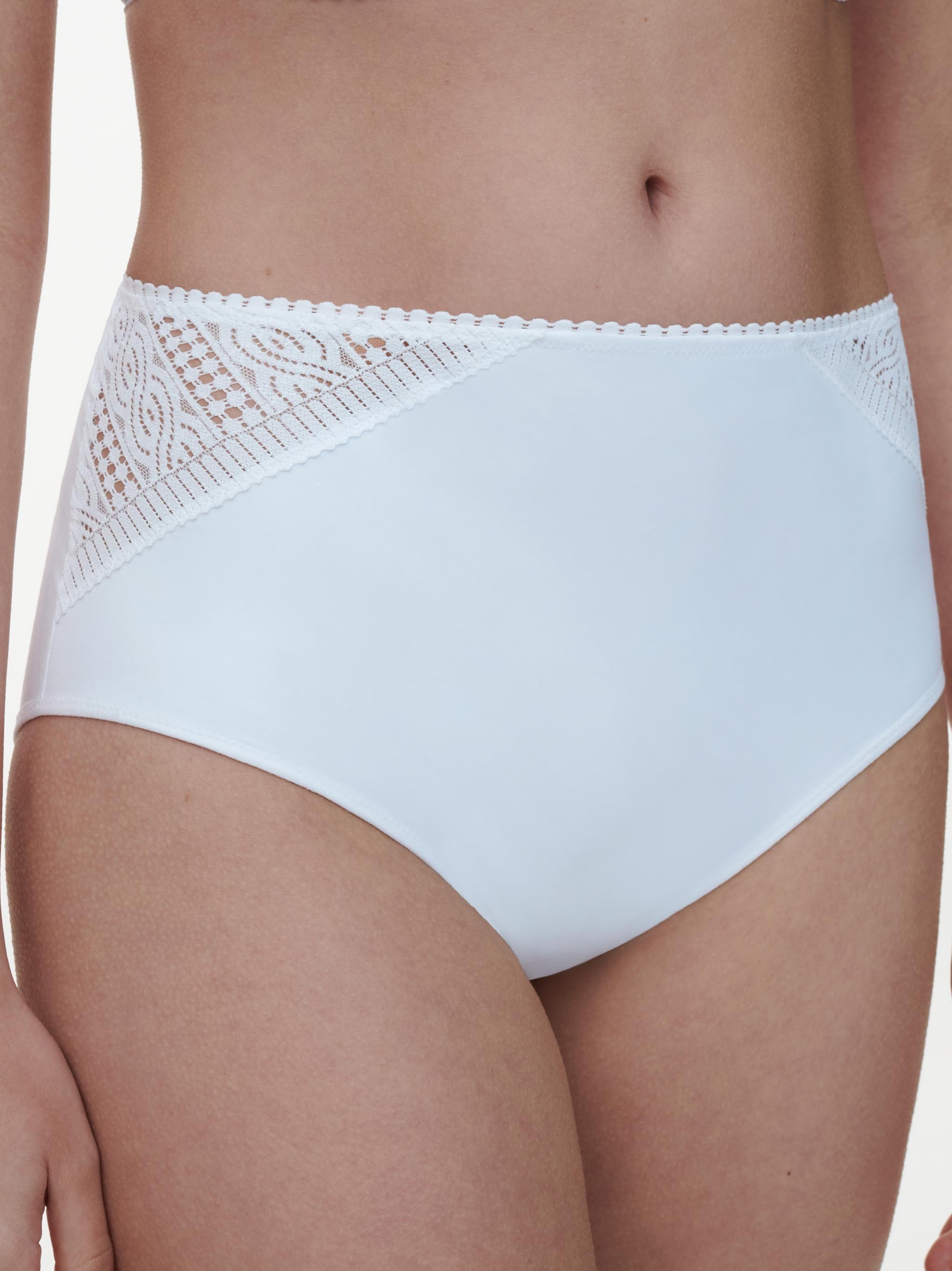 High-waisted lace support briefs CHANTELLE White