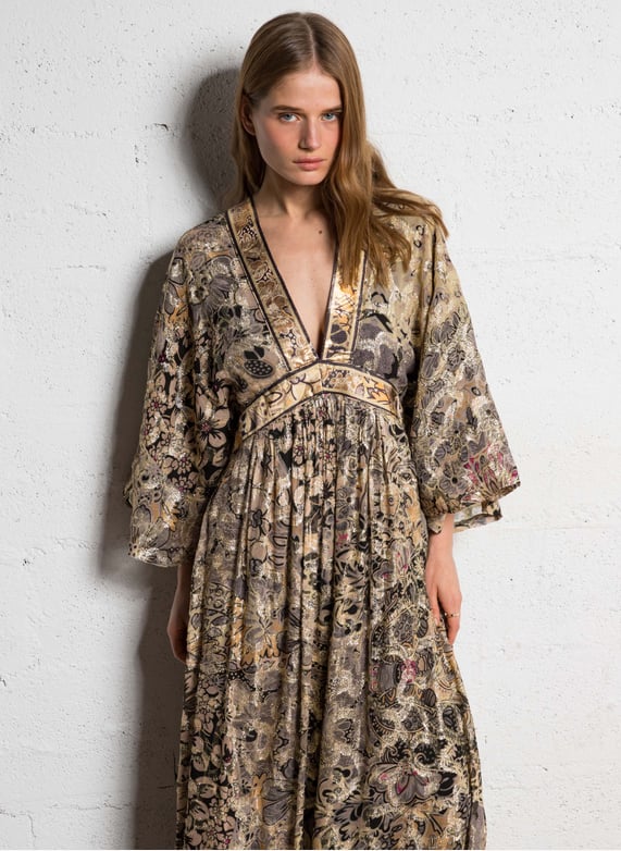 Robe longue Obie métallisée en doré – Norma Kamali Robe longue Obie métallisée en doré – Norma Kamali