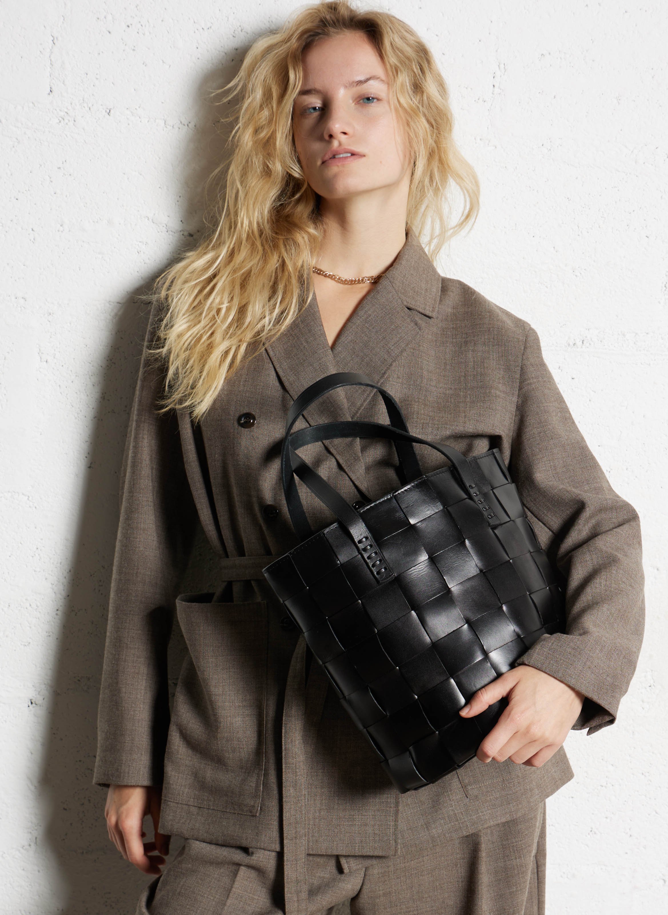 Corina leather bucket bag DRAGON DIFFUSION Black