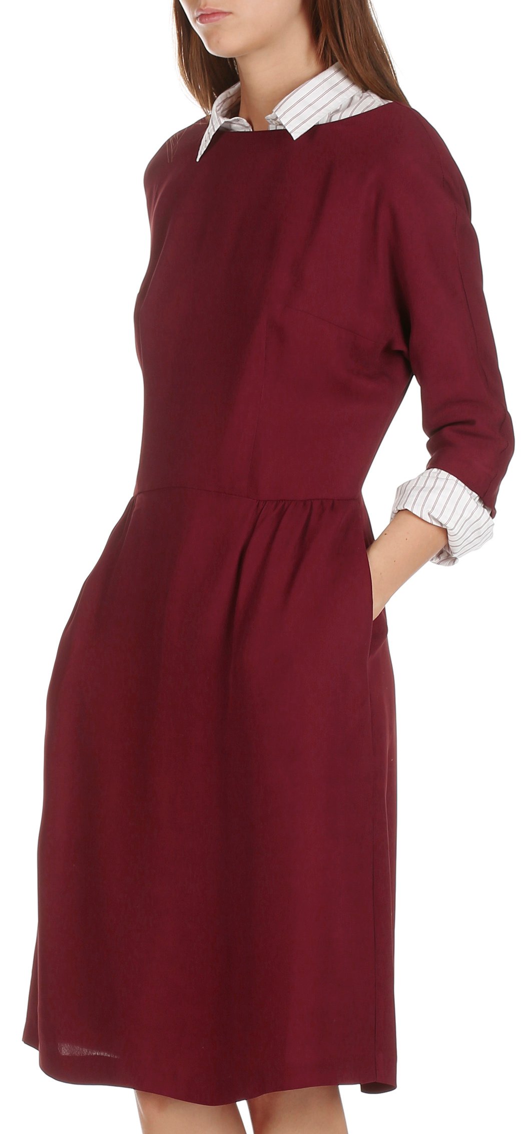 Robe midi cintrée et décolletée dos MOMONI Rouge