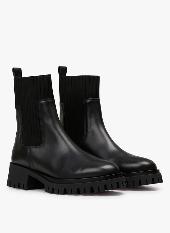 Slip-on smooth leather boots | Black by MELLOW YELLOW Slip-on smooth leather boots Black