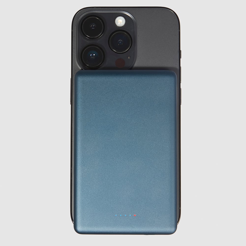 Ultra-thin 5000mAh MagSafe external battery with USB Type-C cable PIQUADRO Grey