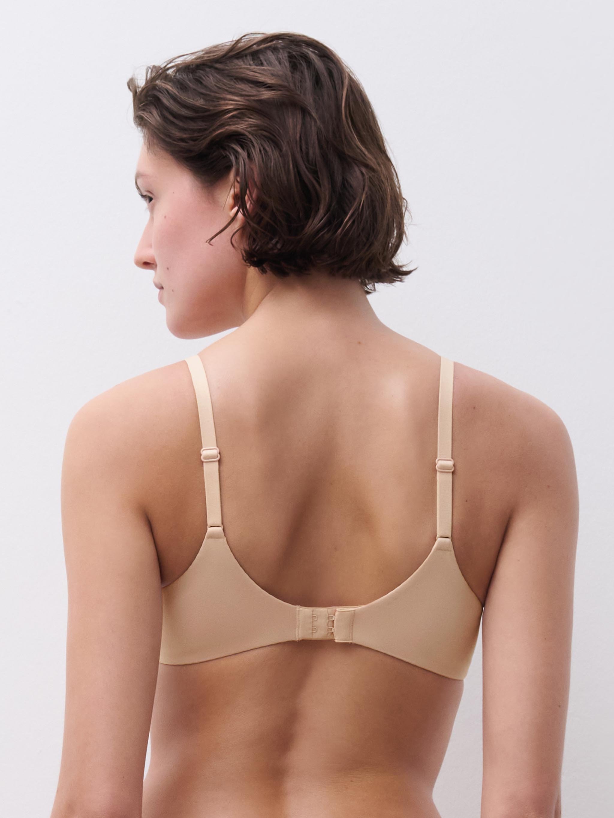 Full-cup shape memory bra CHANTELLE Beige
