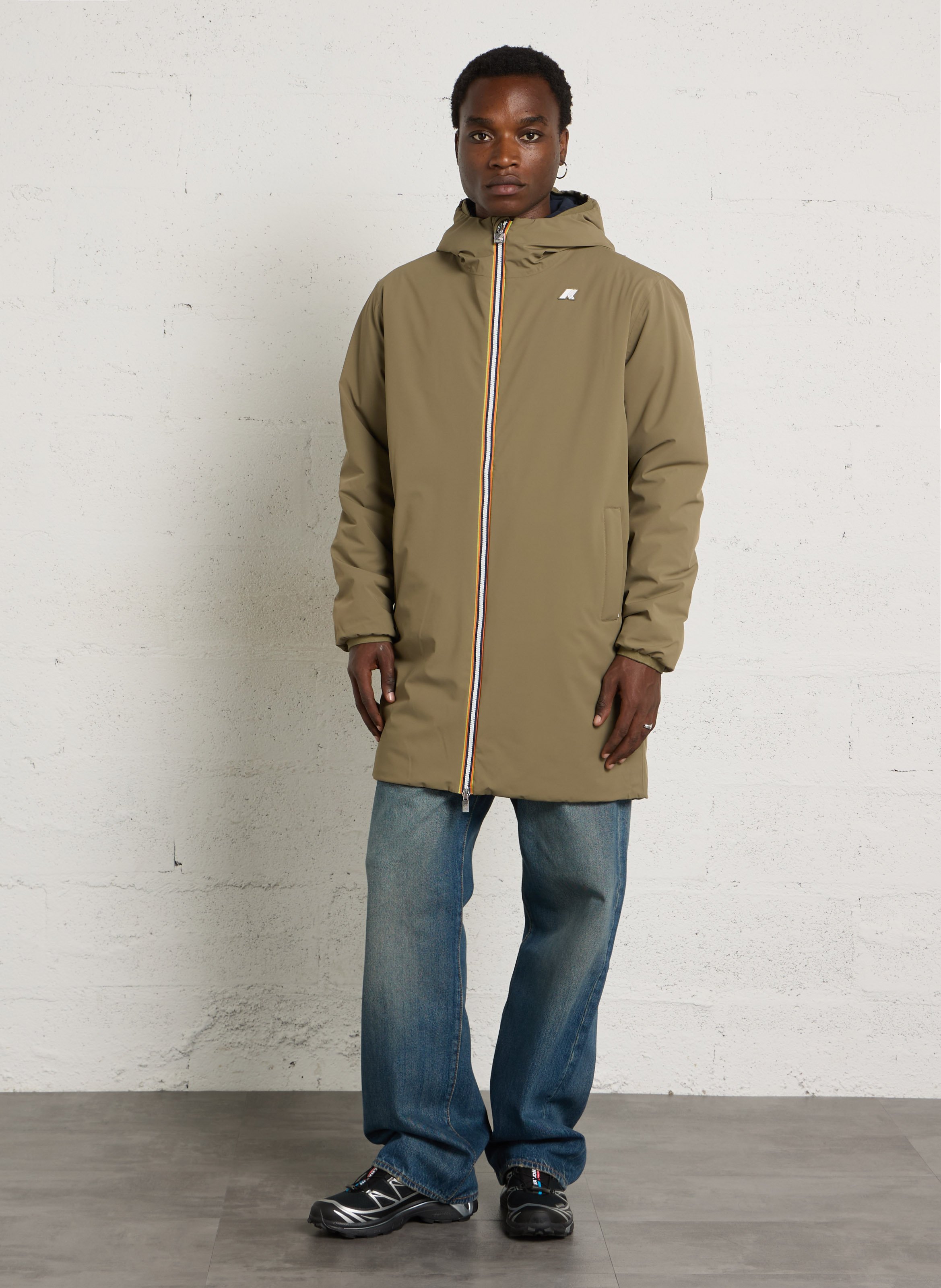 Gerade geschnittene Jacke mit Kapuze K-WAY