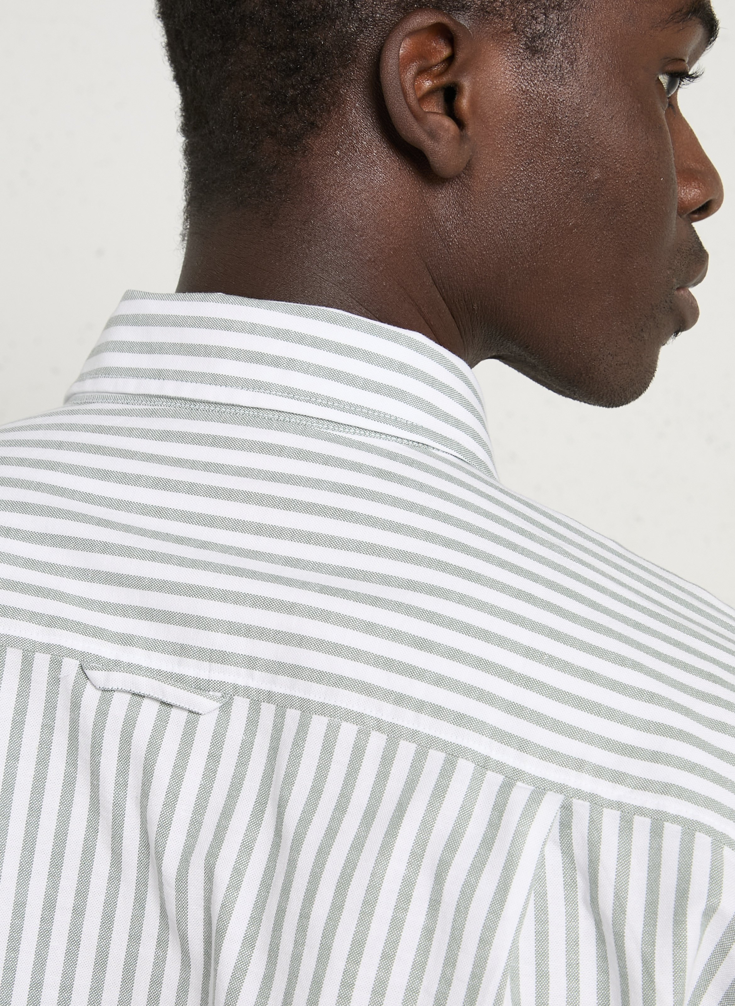 Gerade geschnittene gestreifte Baumwollbluse mit klassischem Kragen ARMOR LUX Grun