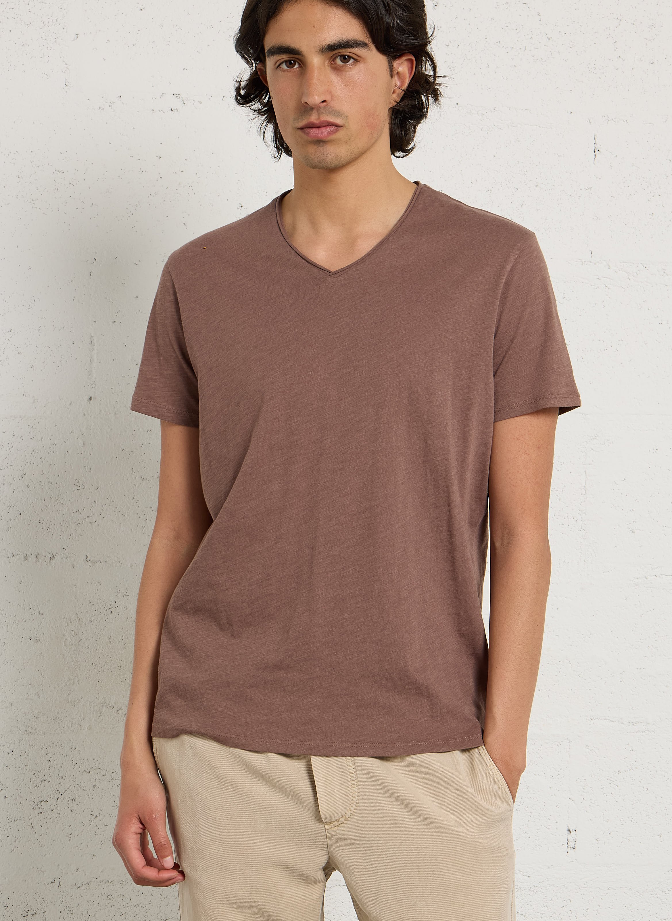 Gerade geschnittenes Baumwoll-T-Shirt mit V-Ausschnitt IKKS