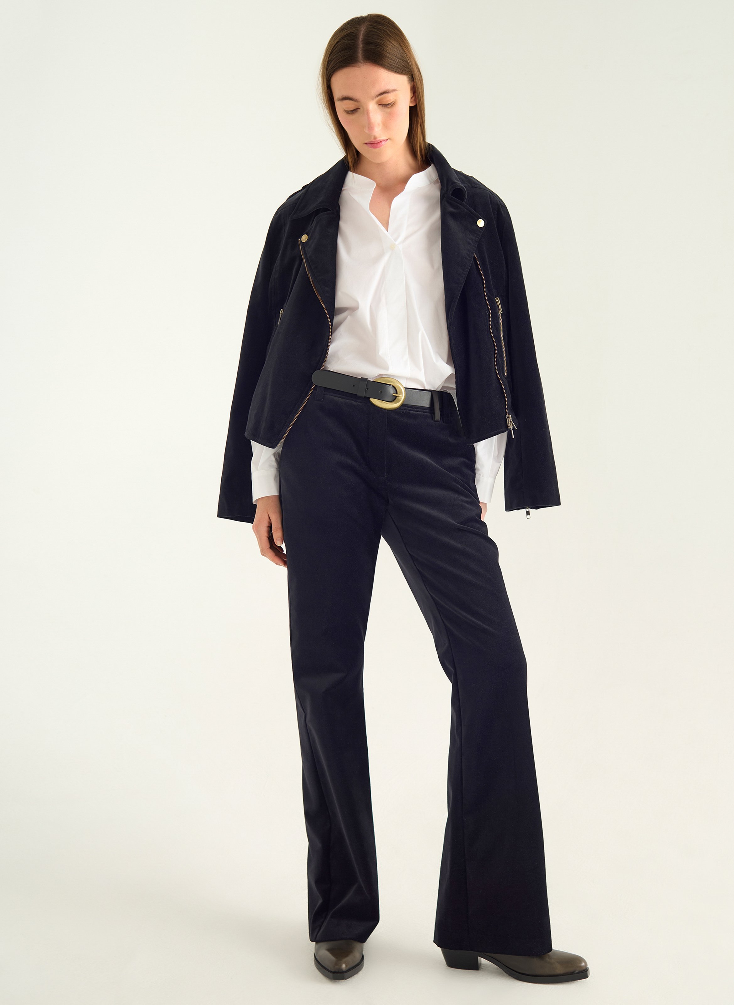 Flare Samt Hose in Uni ACOTE Schwarz