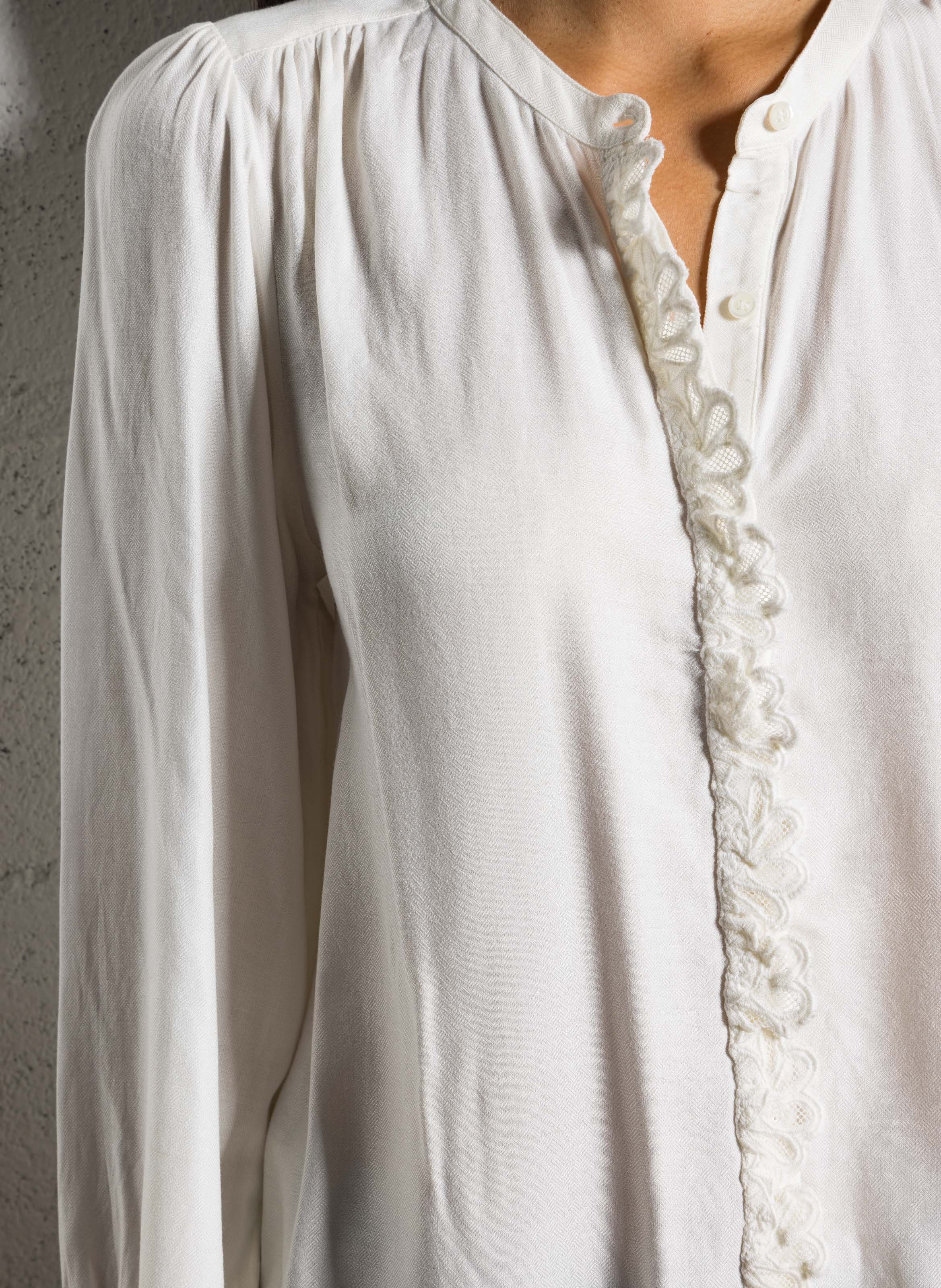 Blouse col mao  LA PETITE ETOILE Beige