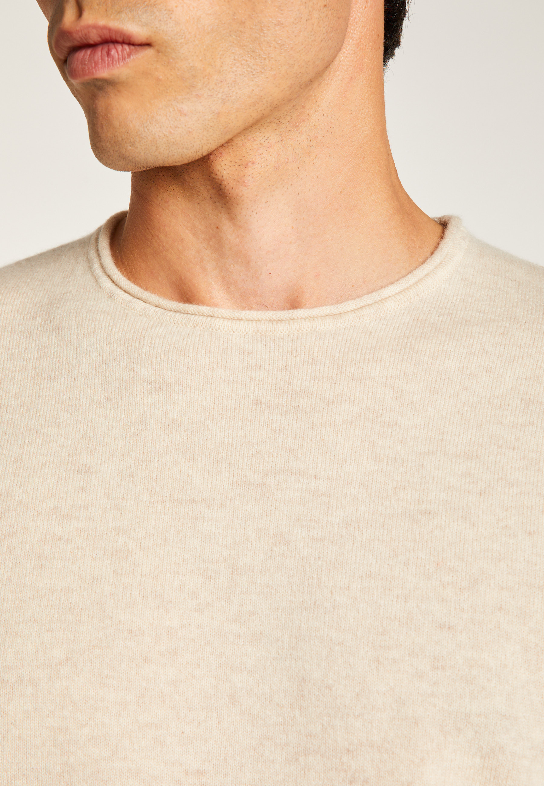 Cashmere sweater with rolled turtleneck MAISON MONTAGUT Beige