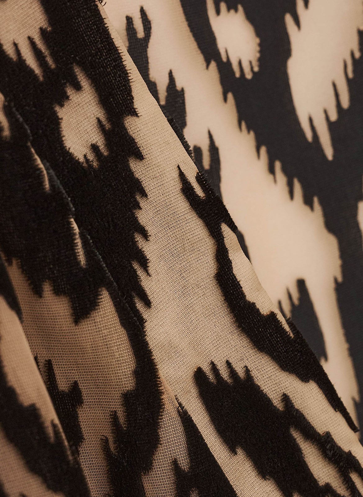 Loose-fit printed V-neck blouse BA&amp;SH Black