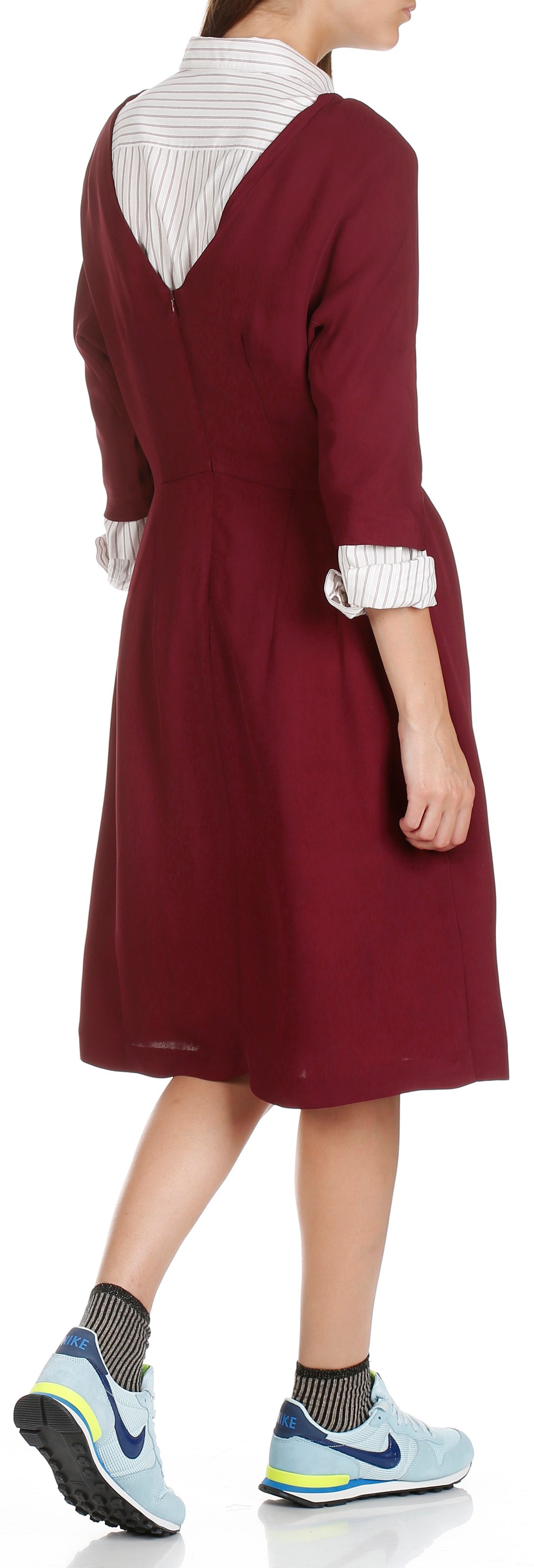 Robe midi cintrée et décolletée dos MOMONI Rouge