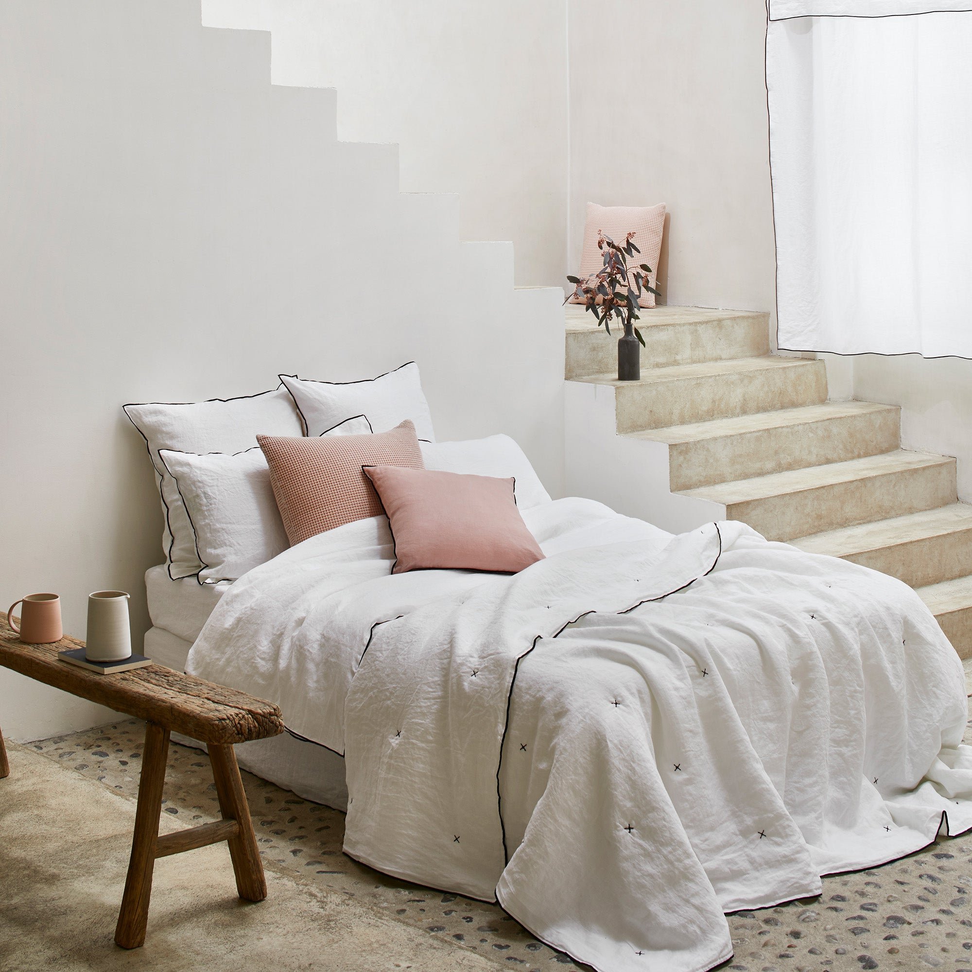 CARLINA - Quilted linen bedspread MADURA