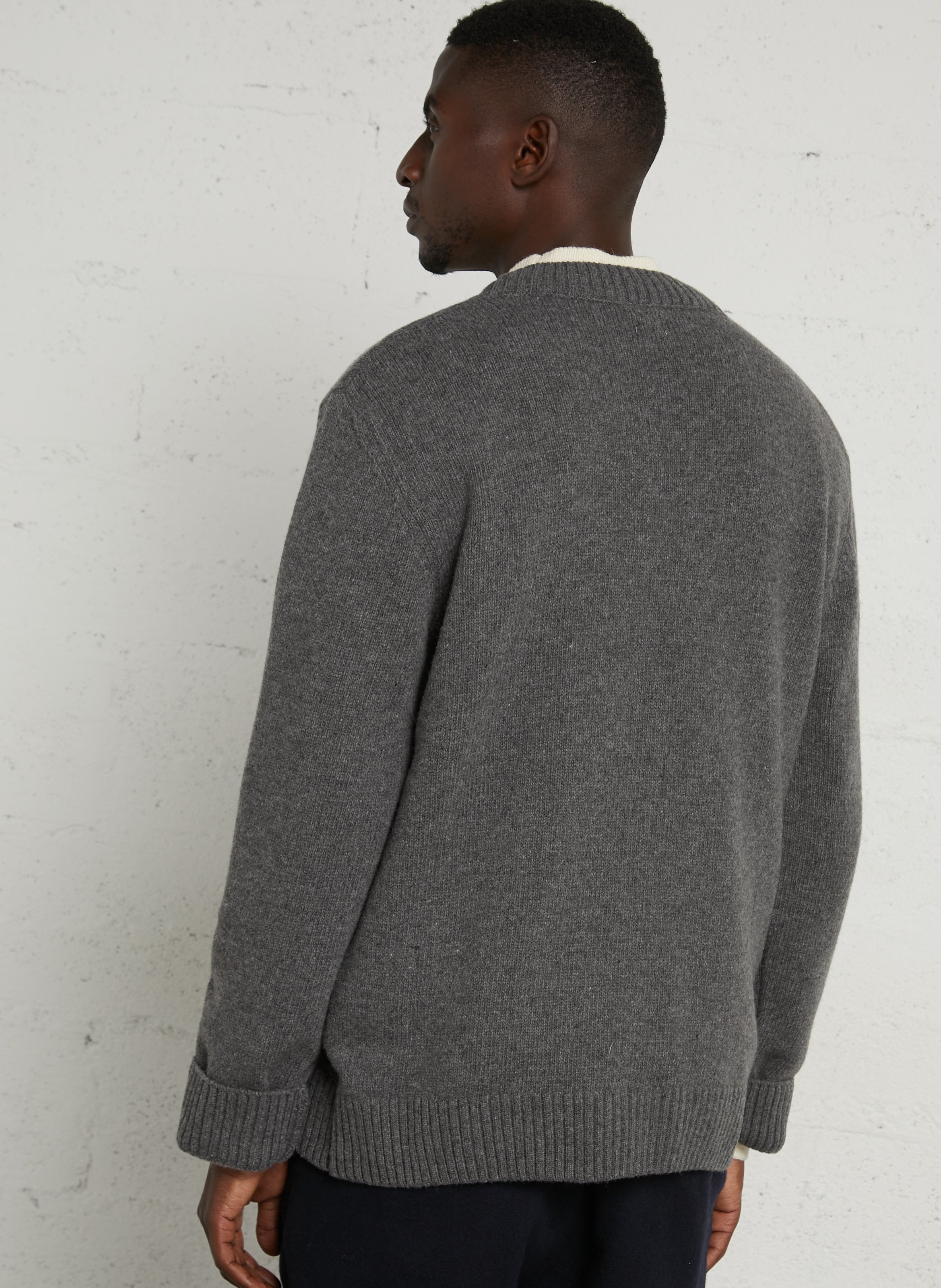 Gerade geschnittener Pullover aus Wollmix mit Rundhalsausschnitt AU PRINTEMPS PARIS Grau