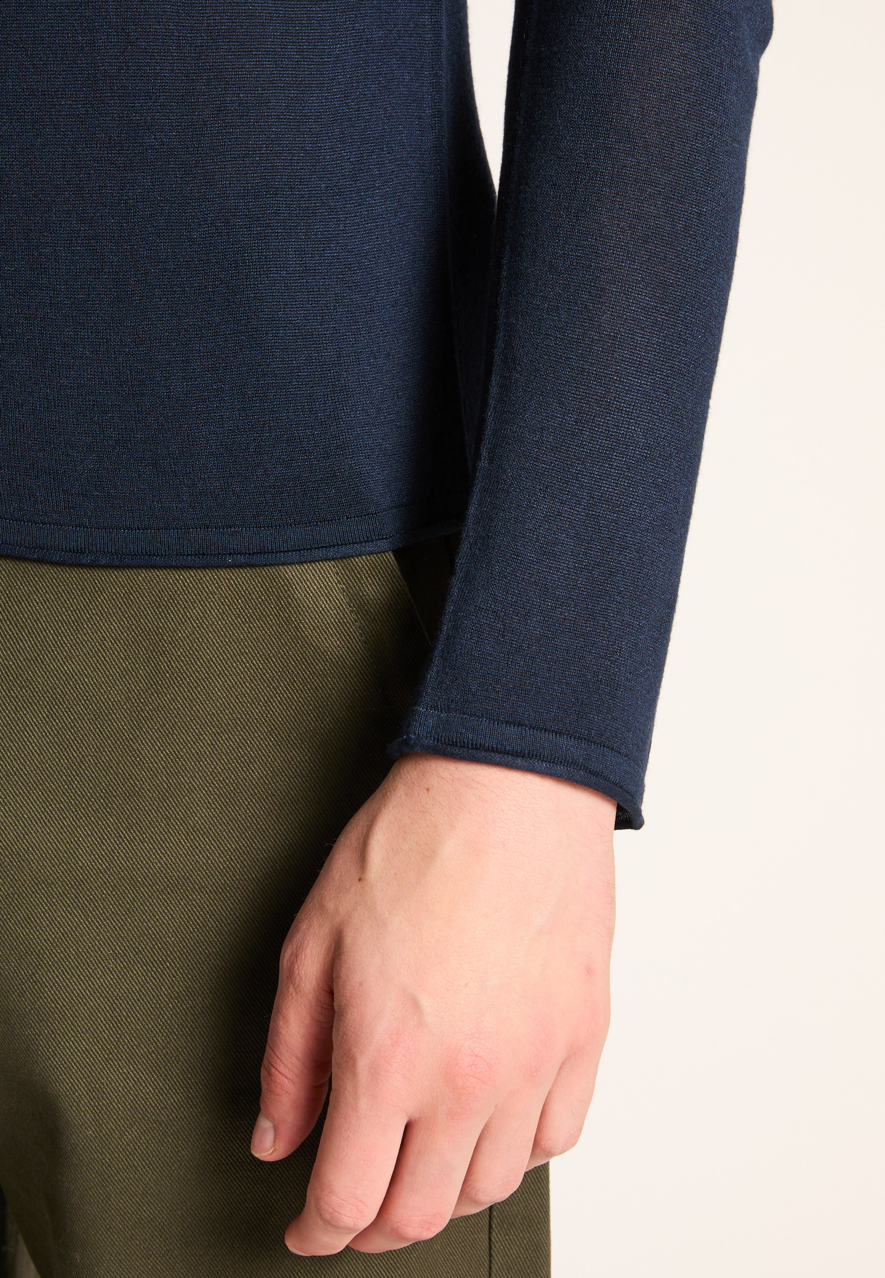 Round neck bamboo cashmere sweater MAISON MONTAGUT Blue