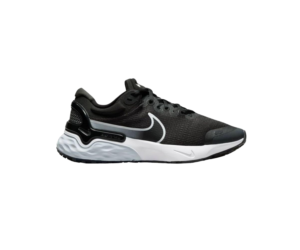 Trainers NIKE Black